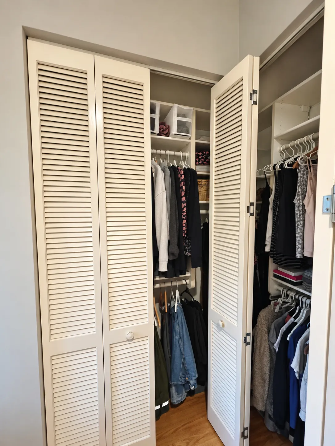 1923 N Howe St 60614 60614-Front house -unit#A-Chicago-IL