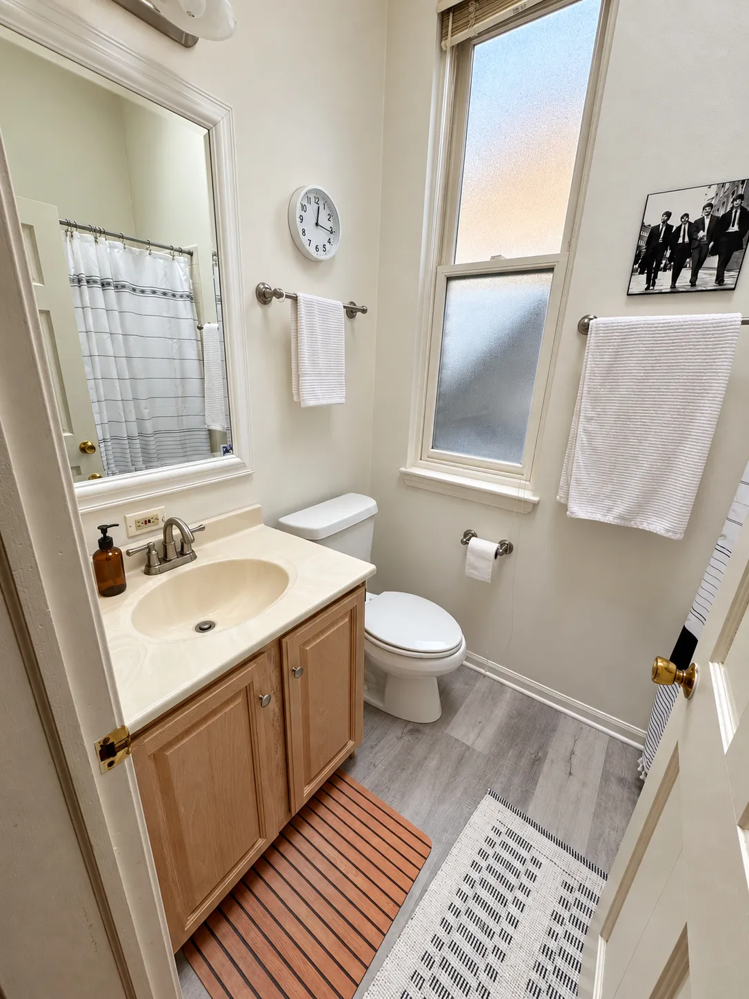 1923 N Howe St 60614 60614-Front house -unit#A-Chicago-IL