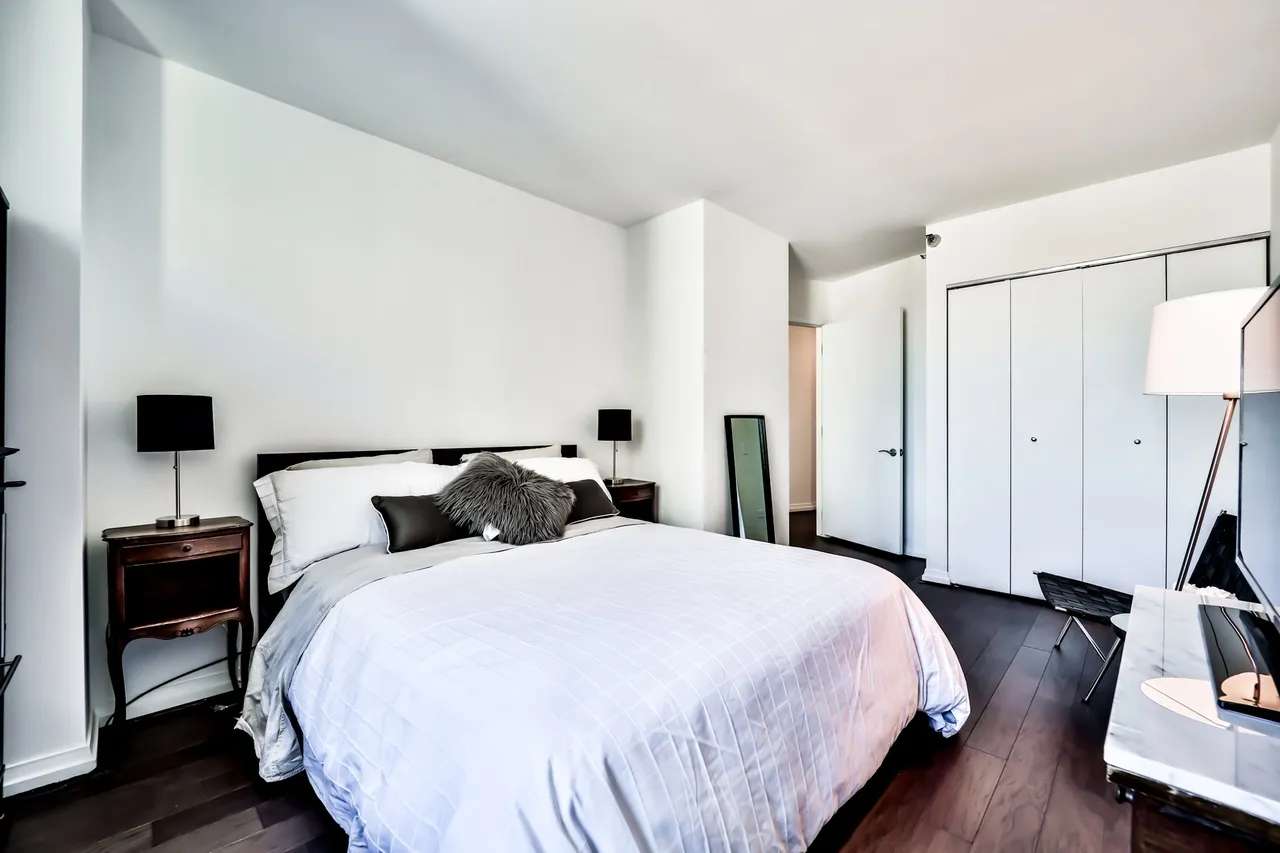 33 W Ontario St   60654 60654-33 W Ontario-unit#32B-Chicago-IL