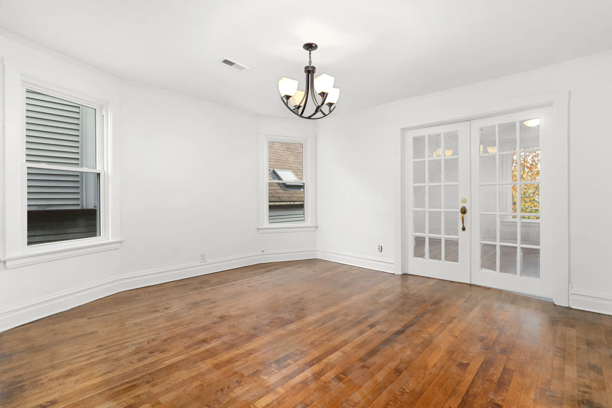 2829 N Sacramento Ave   60618 60618-unit#Floor 2-Chicago-IL