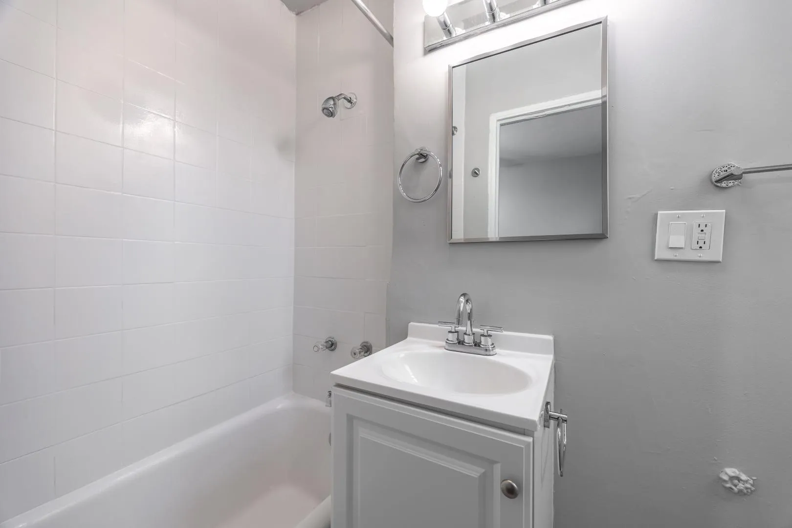 1140 N La Salle Dr   60610 60610-unit#111-Chicago-IL