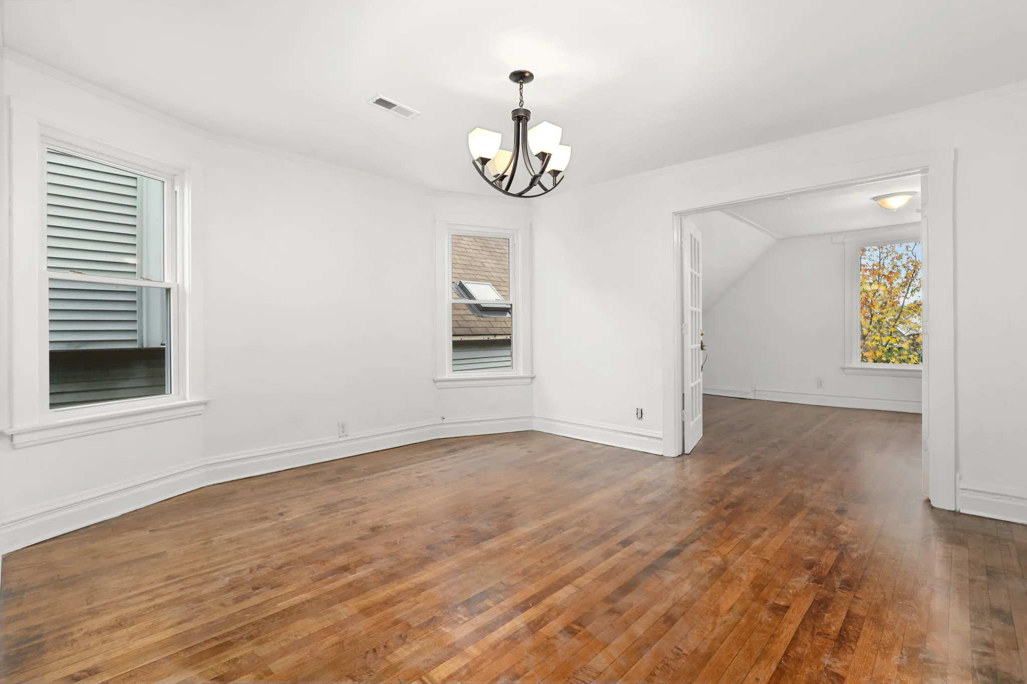 2829 N Sacramento Ave   60618 60618-unit#Floor 2-Chicago-IL