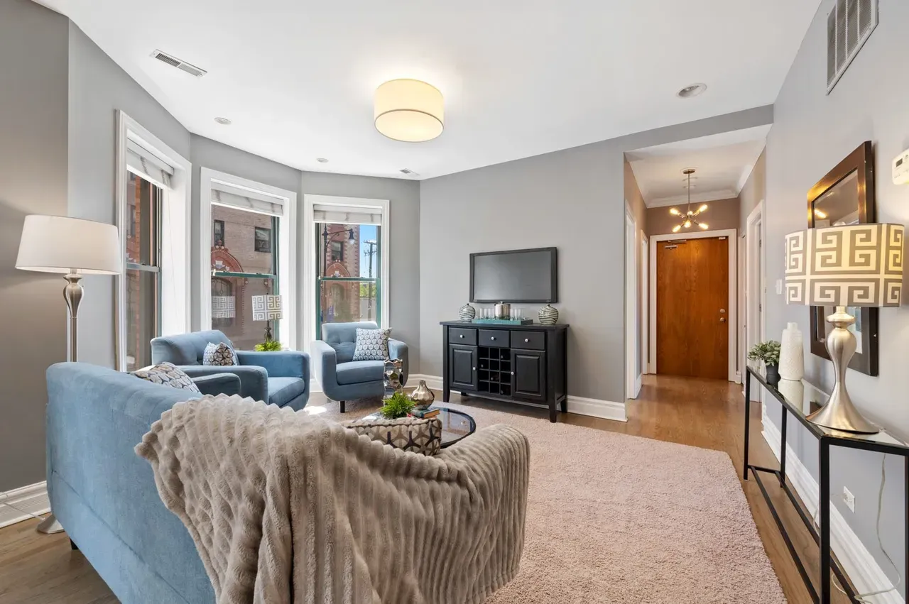 1044 W Lawrence Ave 60640 60640-Kenmore Court Condominiums -unit#1-Chicago-IL
