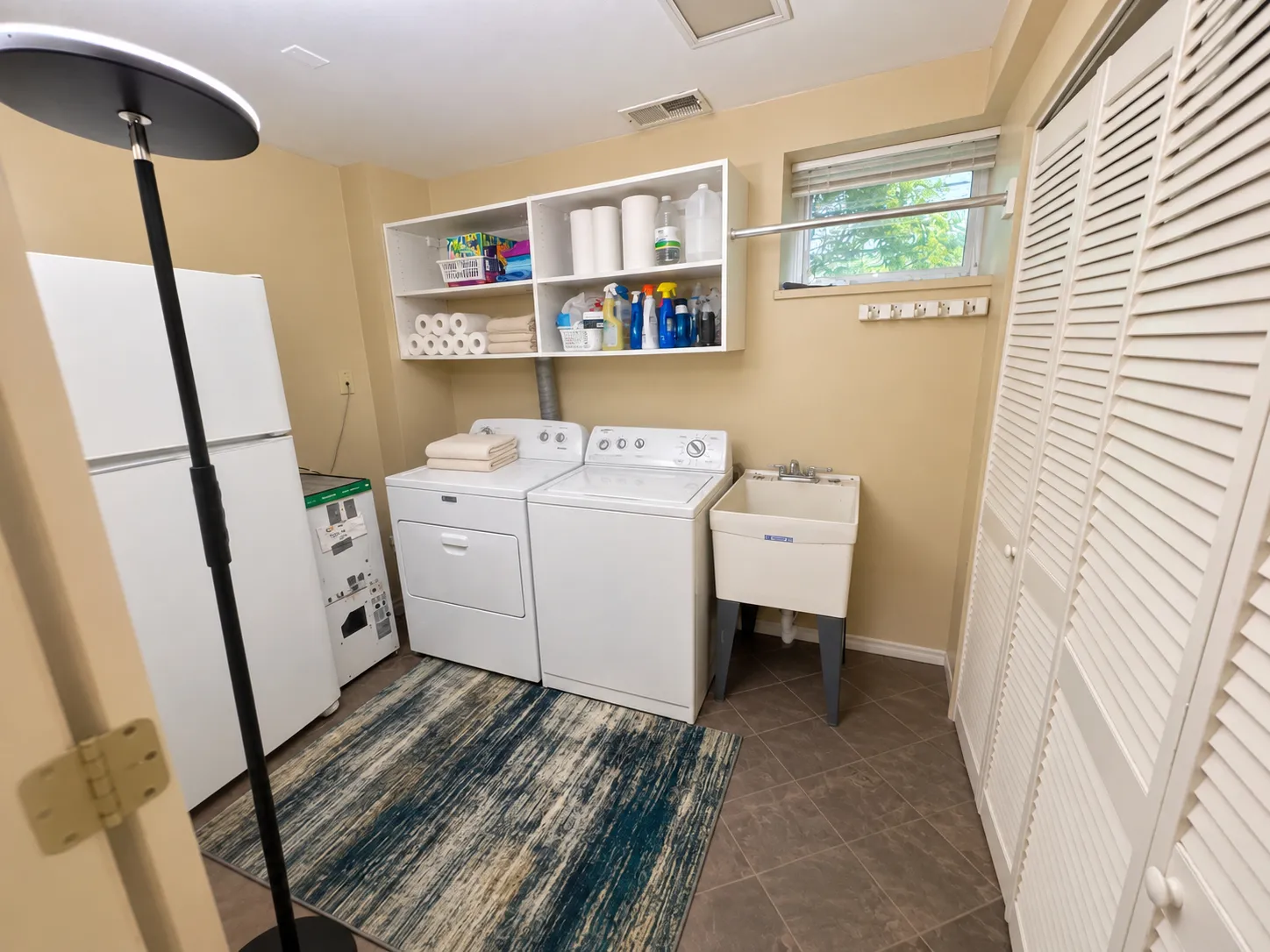 1923 N Howe St 60614 60614-Front house -unit#A-Chicago-IL