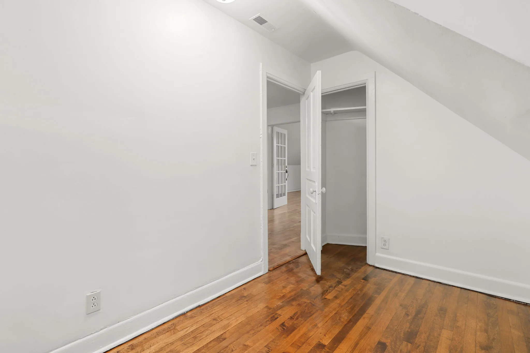 2829 N Sacramento Ave   60618 60618-unit#Floor 2-Chicago-IL