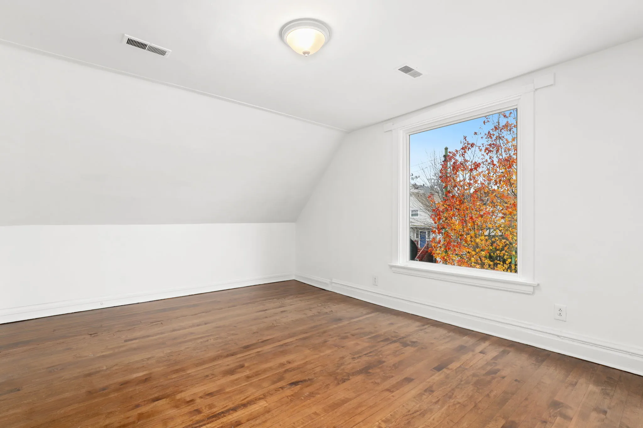 2829 N Sacramento Ave   60618 60618-unit#Floor 2-Chicago-IL