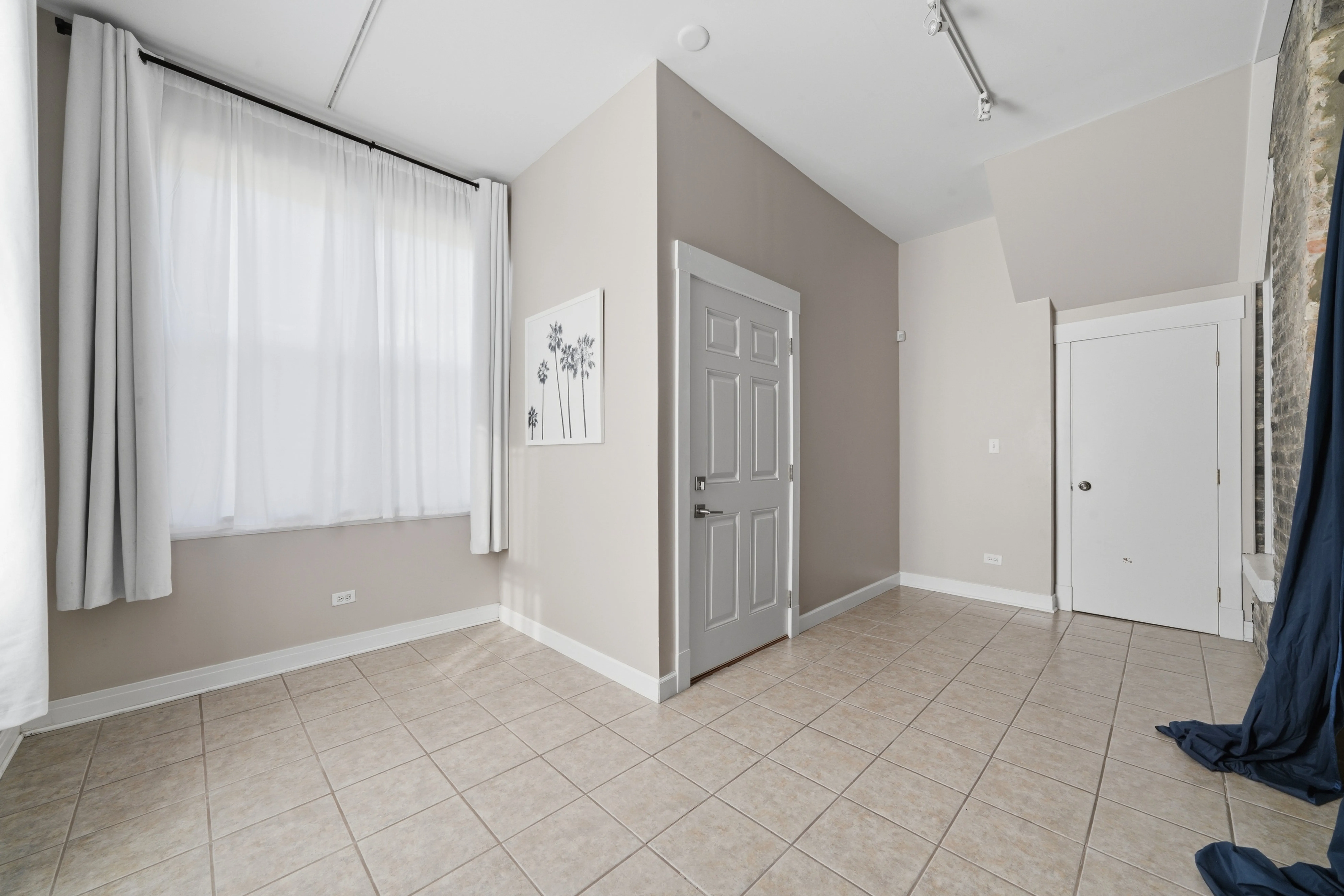 1824 N Wolcott Ave 60622 60622-unit#1R-Chicago-IL