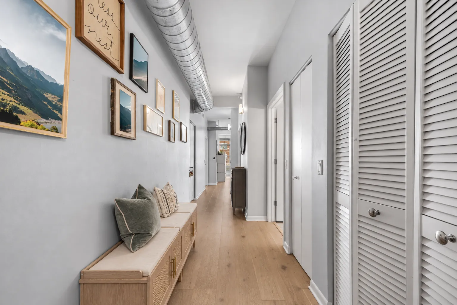 1200 W Montrose Ave   60613 60613-unit#313-Chicago-IL