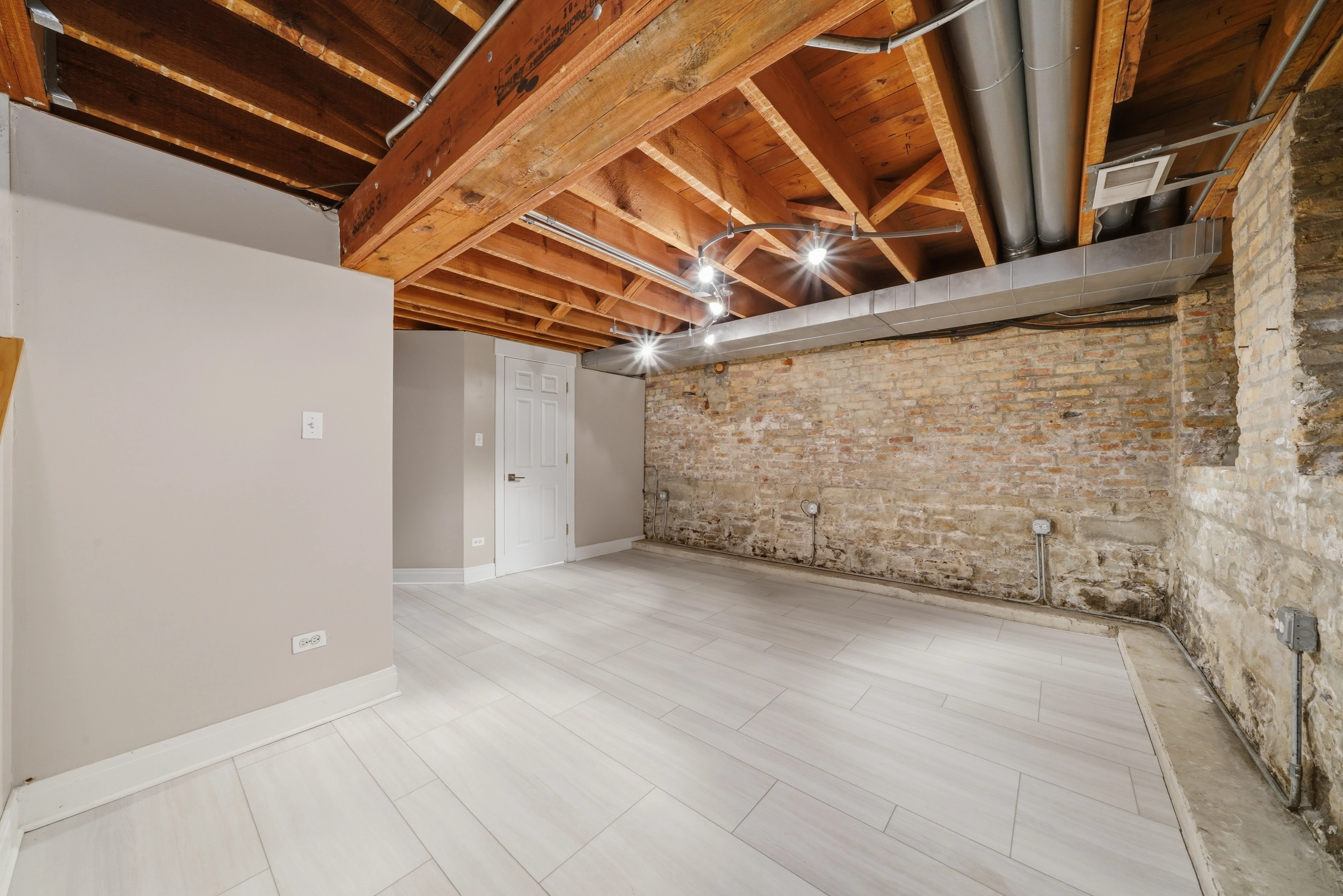 1824 N Wolcott Ave 60622 60622-unit#1R-Chicago-IL