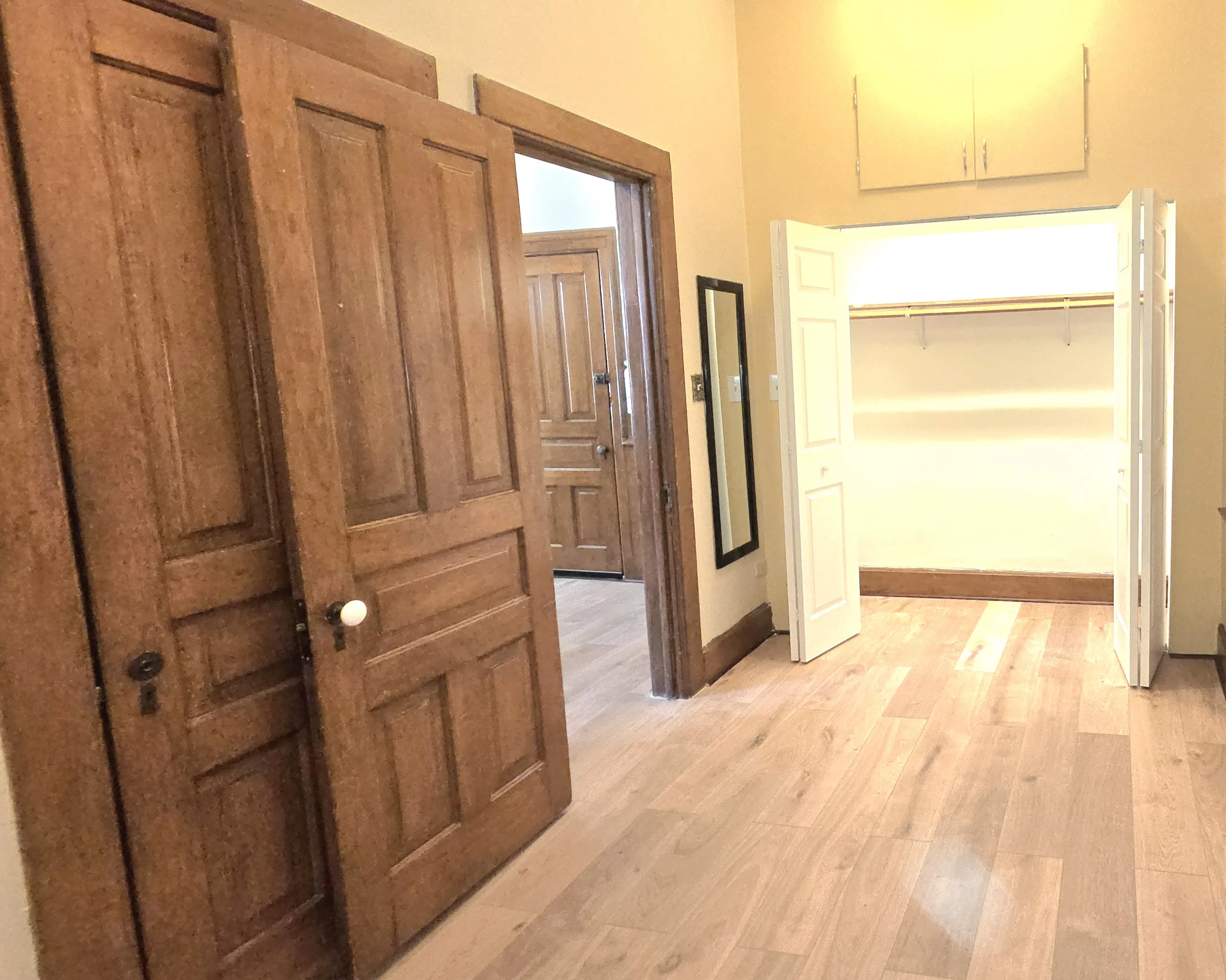 2476 N Clybourn Ave 60614-unit#1F-Chicago-IL
