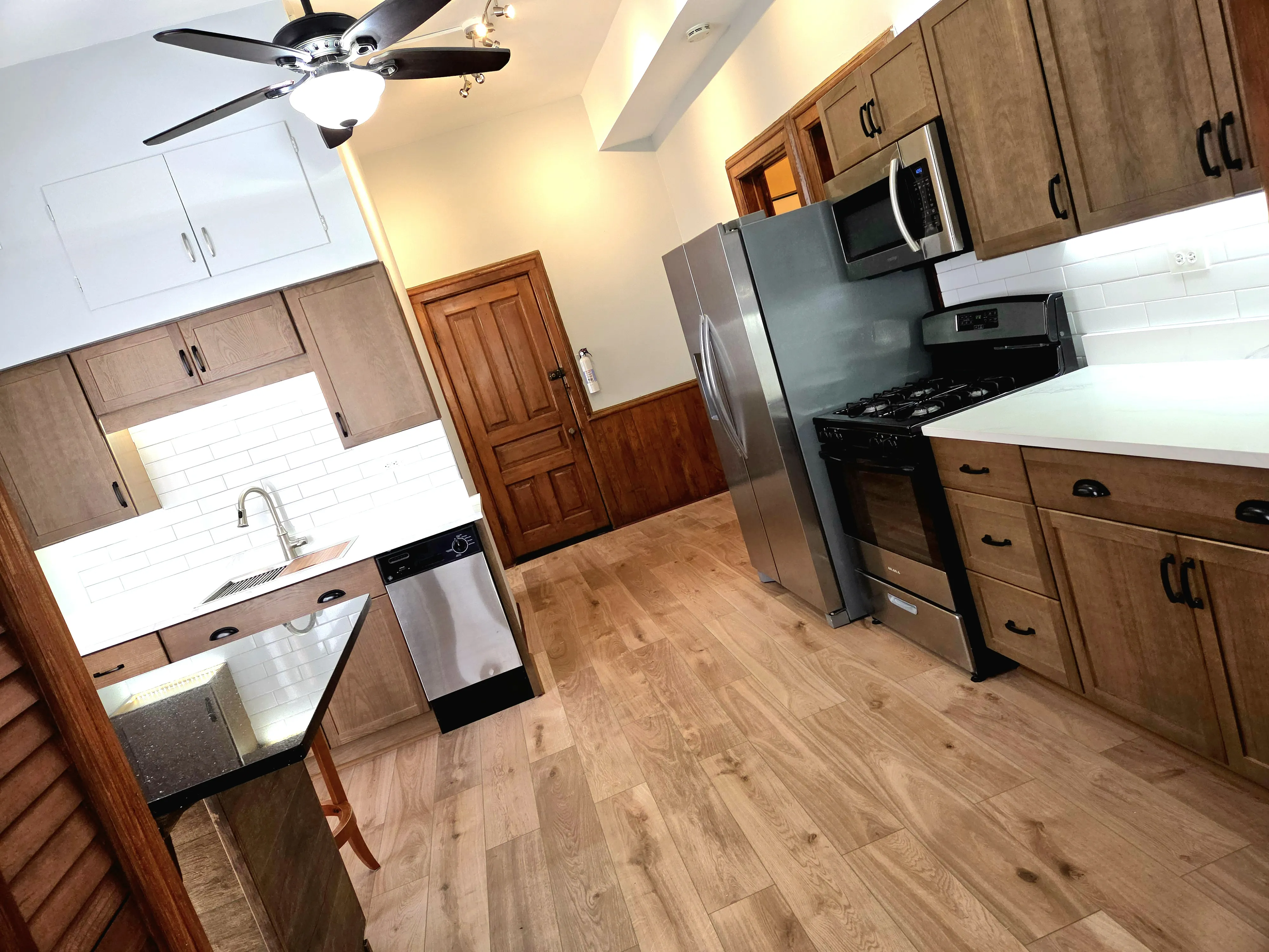 2476 N Clybourn Ave 60614-unit#1F-Chicago-IL