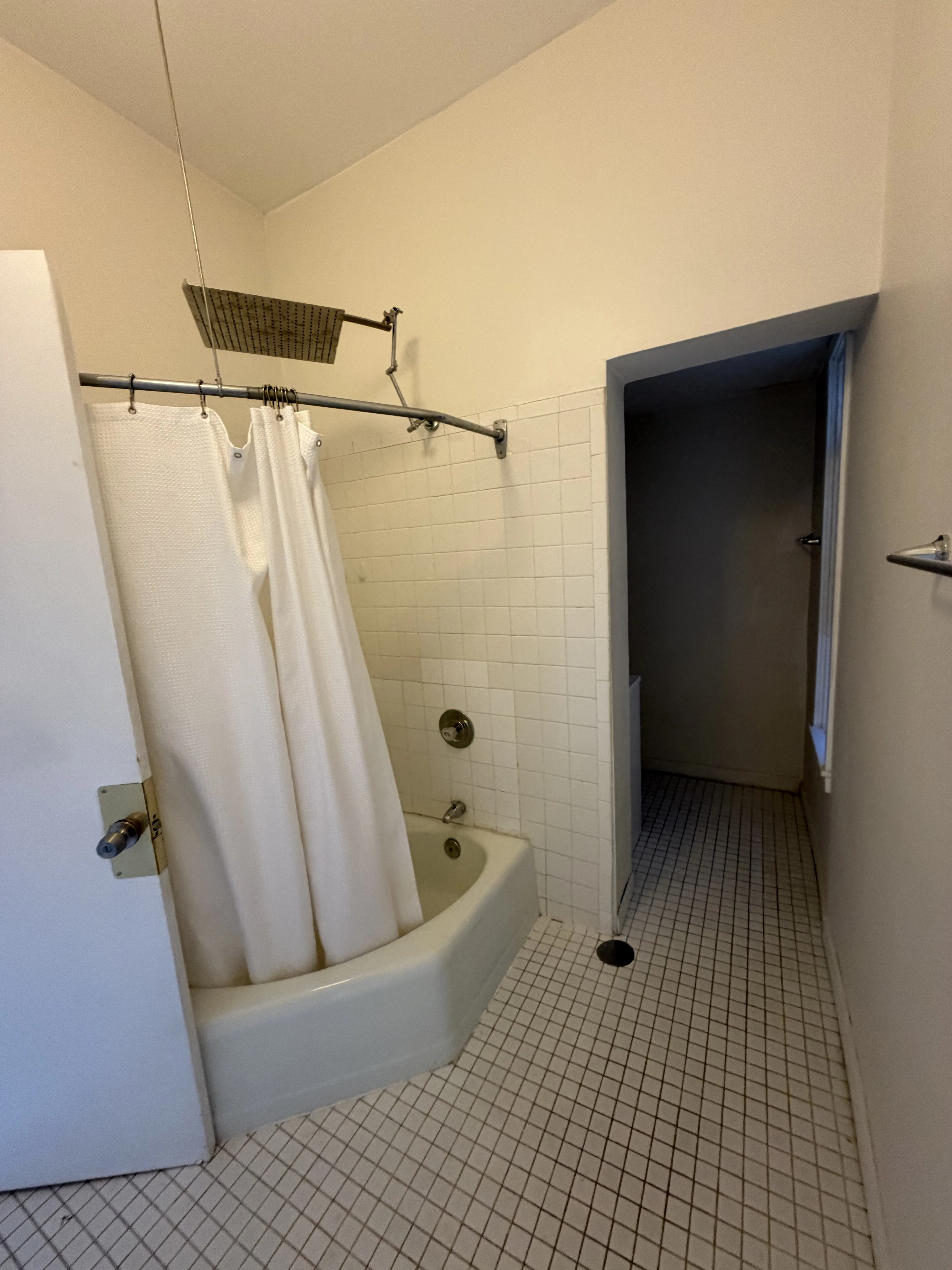 2950 N Sheffield Ave   60657 60657-unit#CH 2R-Chicago-IL
