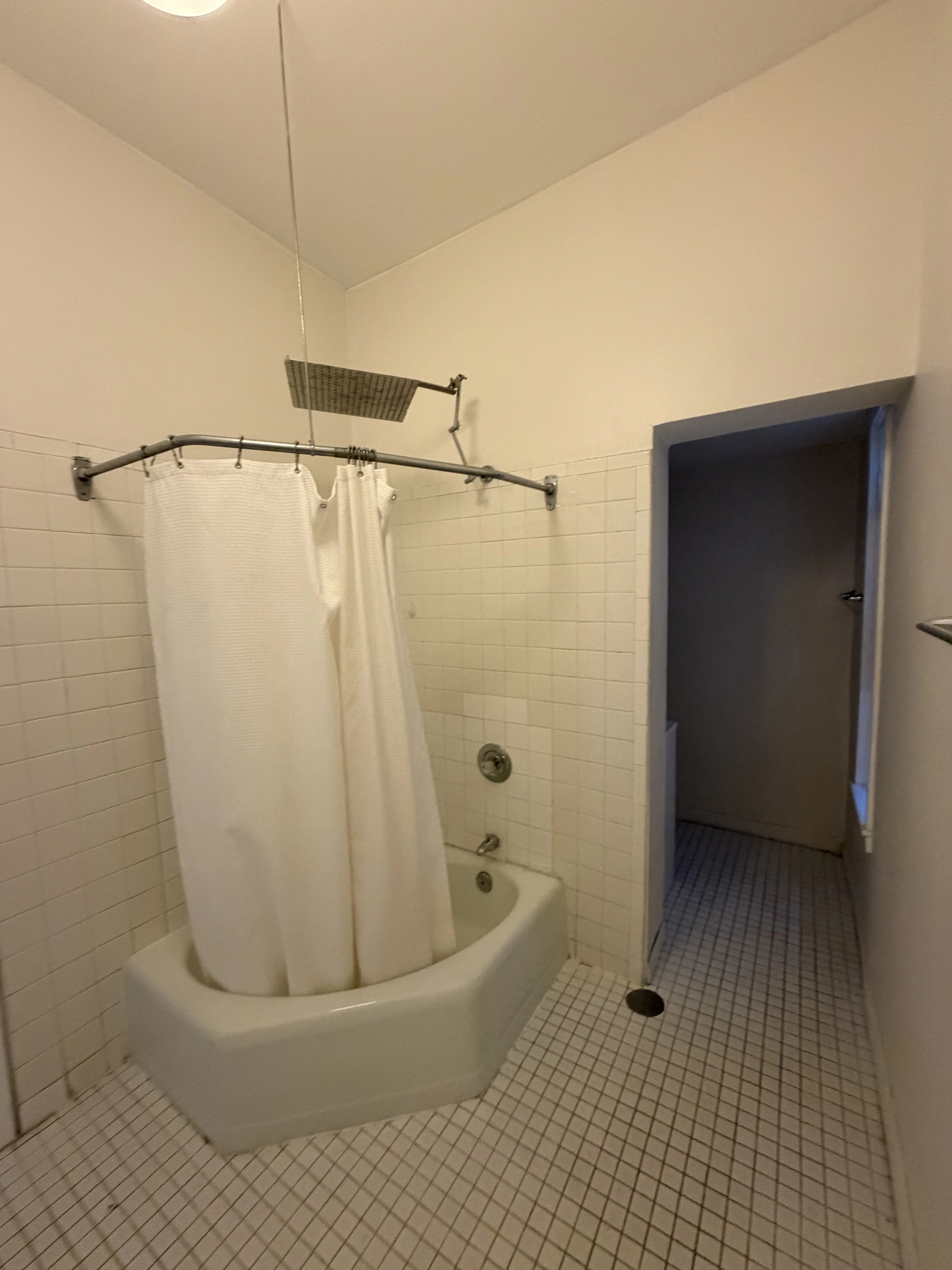 2950 N Sheffield Ave   60657 60657-unit#CH 2R-Chicago-IL