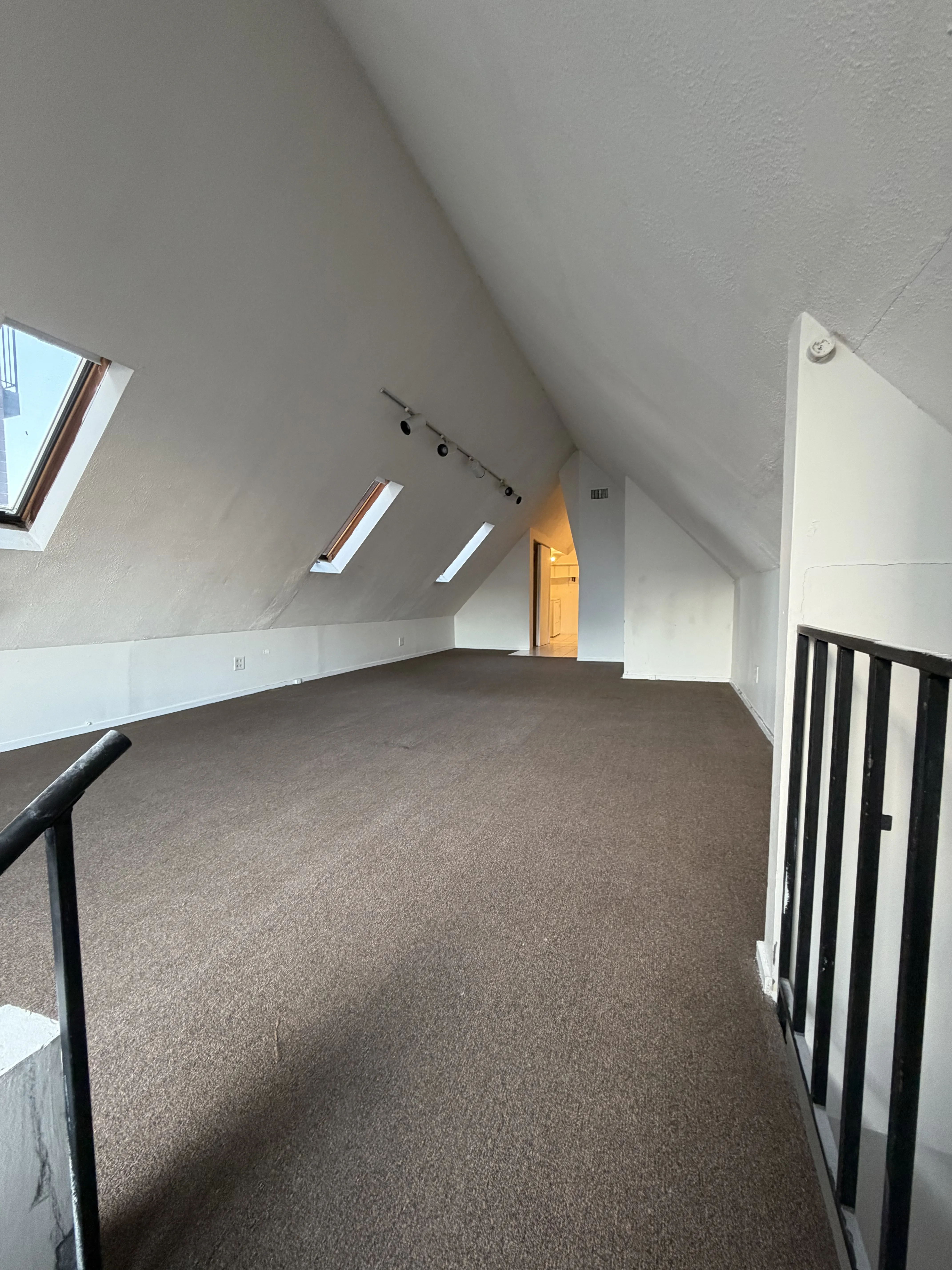 2950 N Sheffield Ave   60657 60657-unit#CH 2R-Chicago-IL