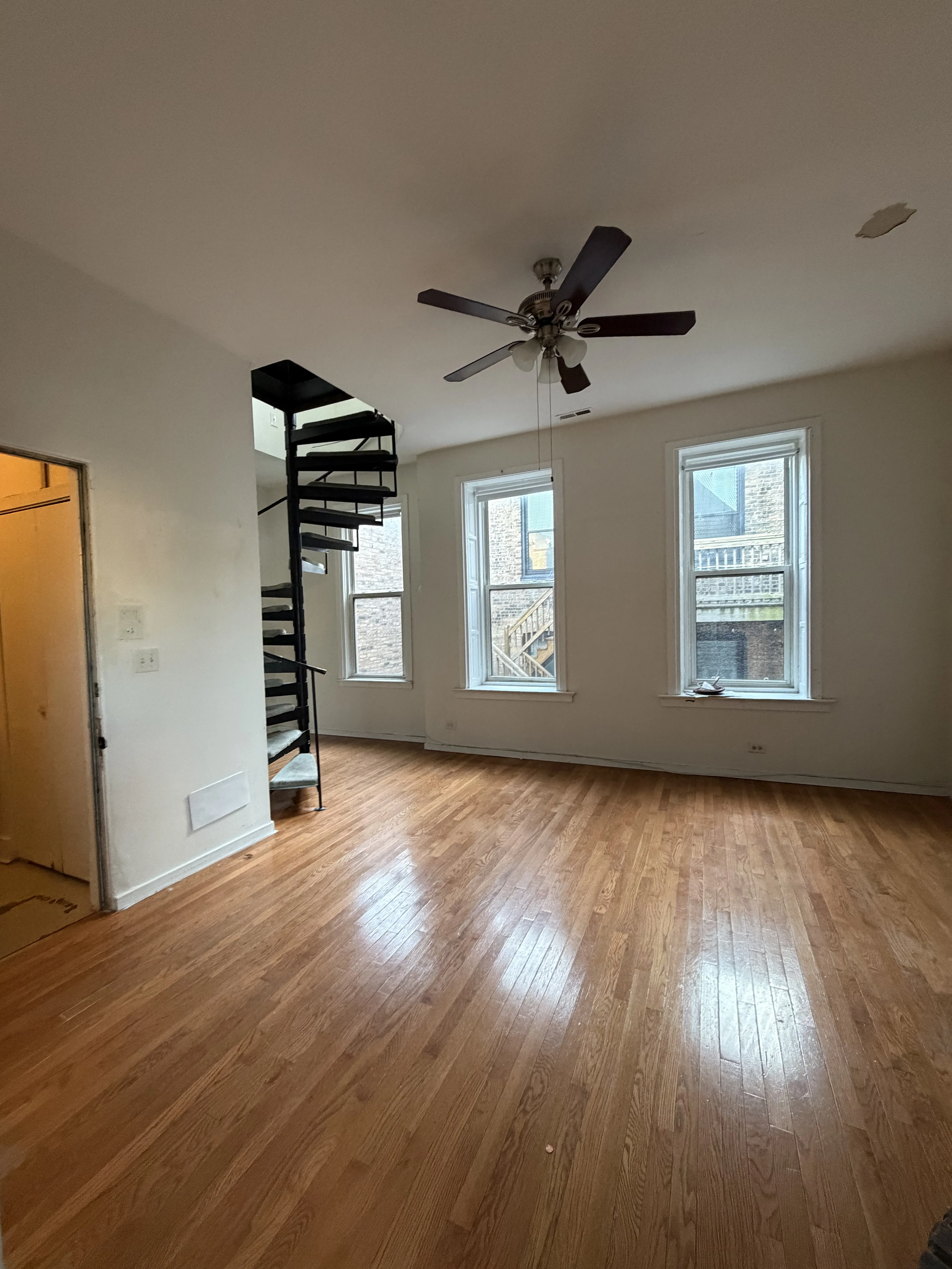 2950 N Sheffield Ave 60657 60657-unit#CH 2R-Chicago-IL