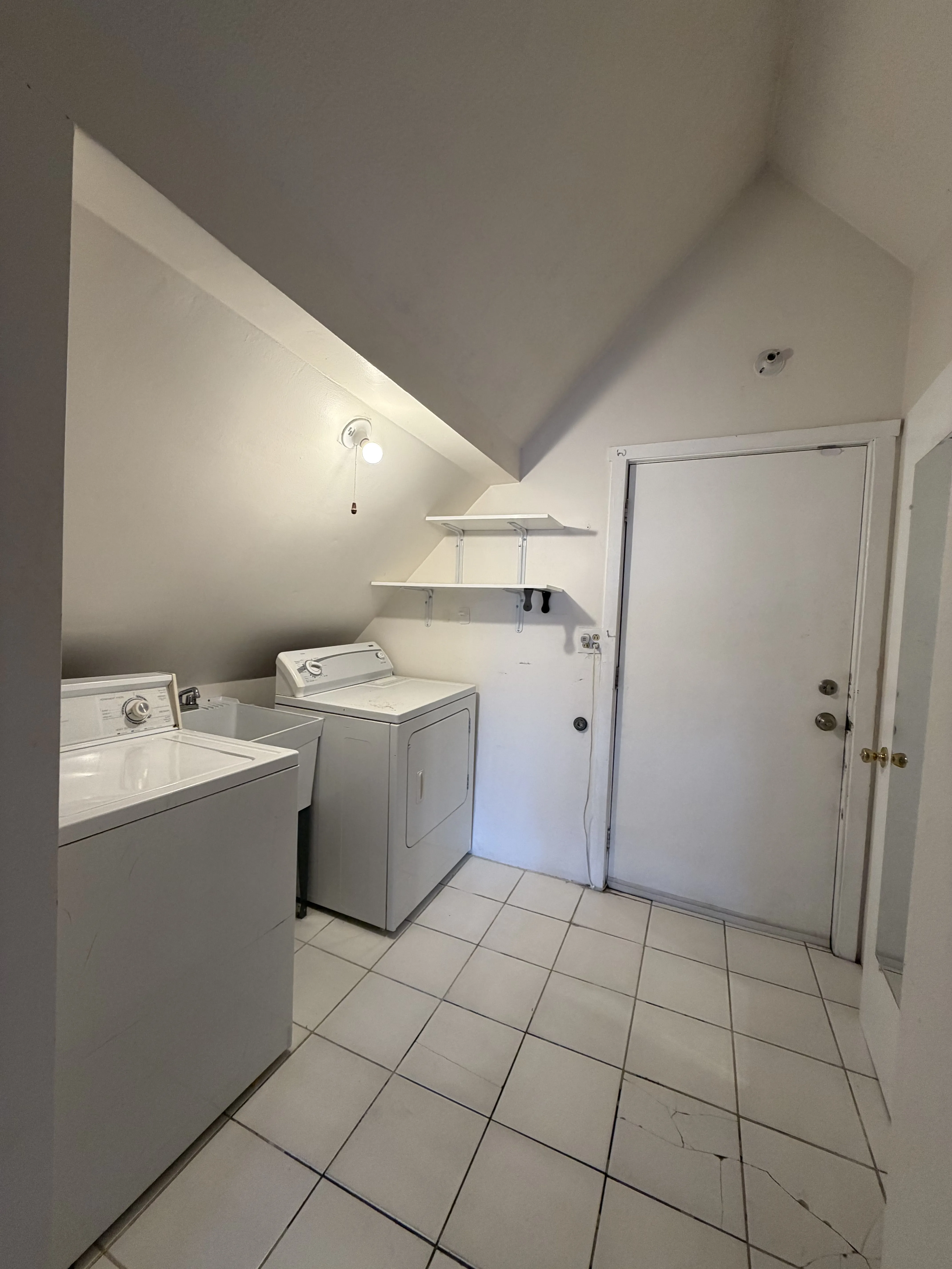2950 N Sheffield Ave   60657 60657-unit#CH 2R-Chicago-IL