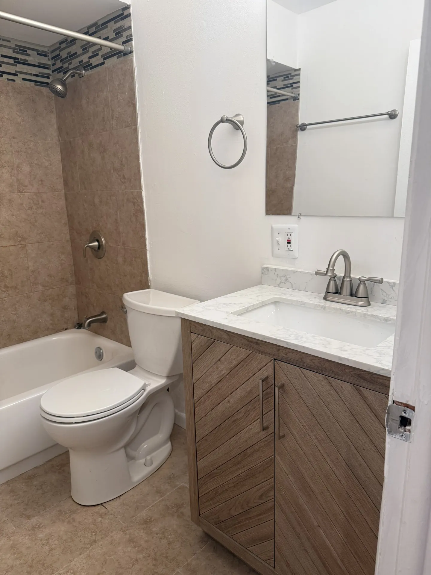 2233 N Lincoln Ave 60614 60614-unit#2-Chicago-IL
