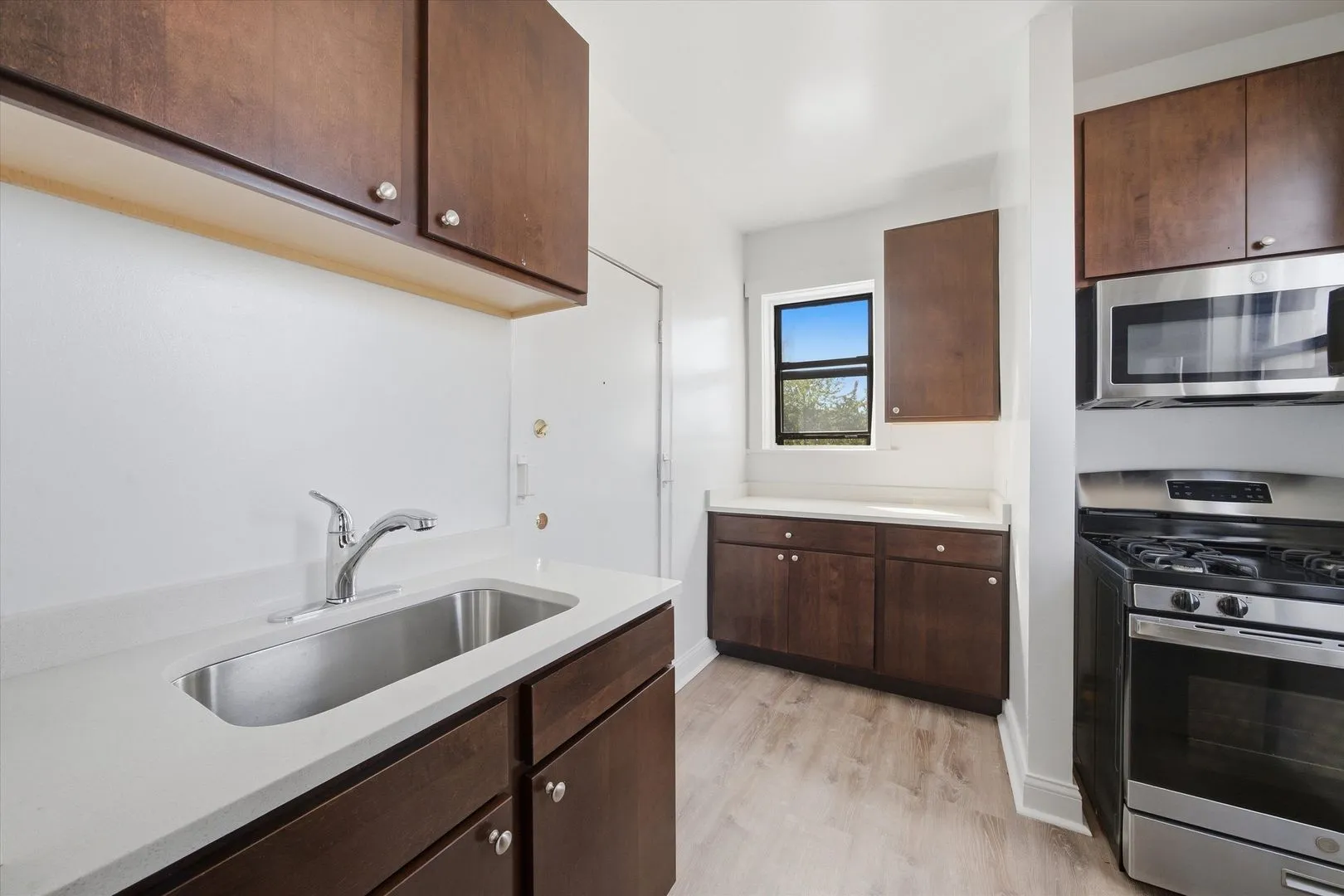 1536 N Kedzie Ave 60651 60651-unit#3J-Chicago-IL