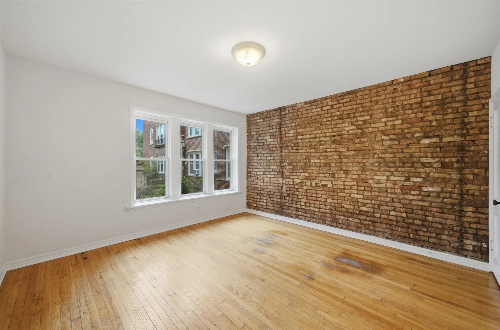 3040 W Wellington Ave   60618 60618-unit#3-Chicago-IL
