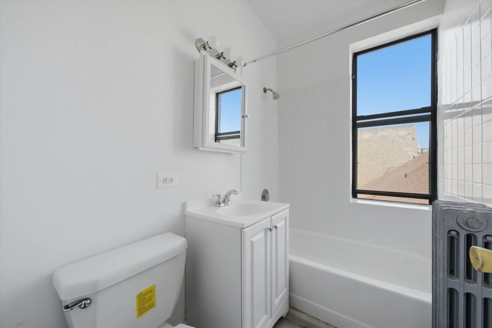 1536 N Kedzie Ave 60651 60651-unit#3J-Chicago-IL