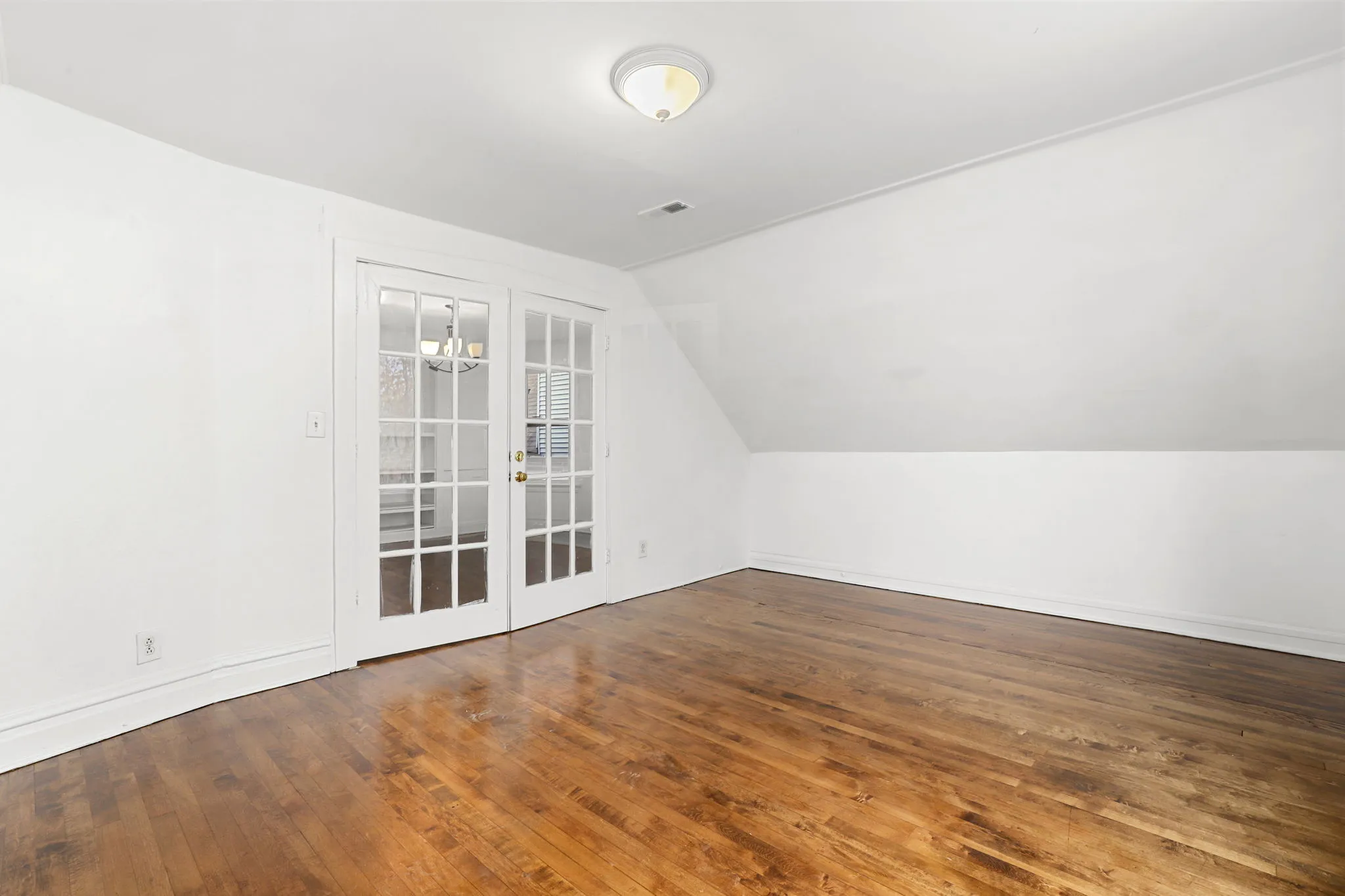 2829 N Sacramento Ave   60618 60618-unit#Floor 2-Chicago-IL