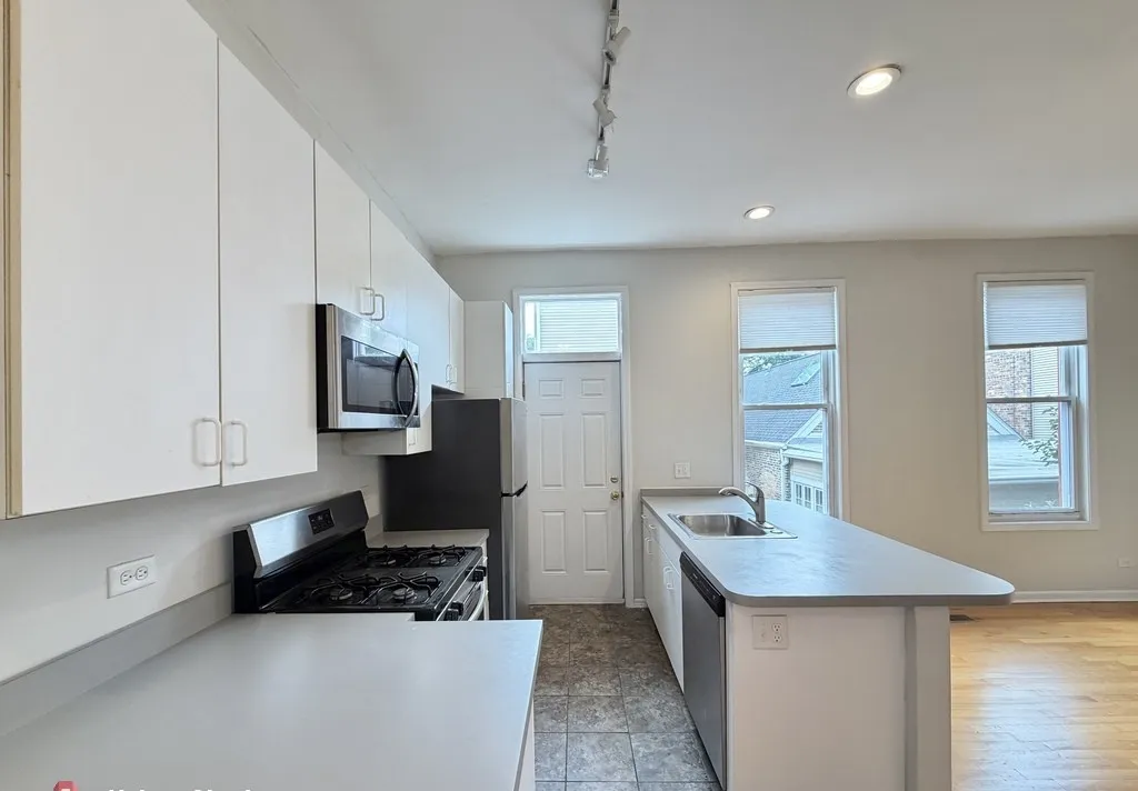 1129 N Winchester Ave   60622 60622-unit#CH2-Chicago-IL