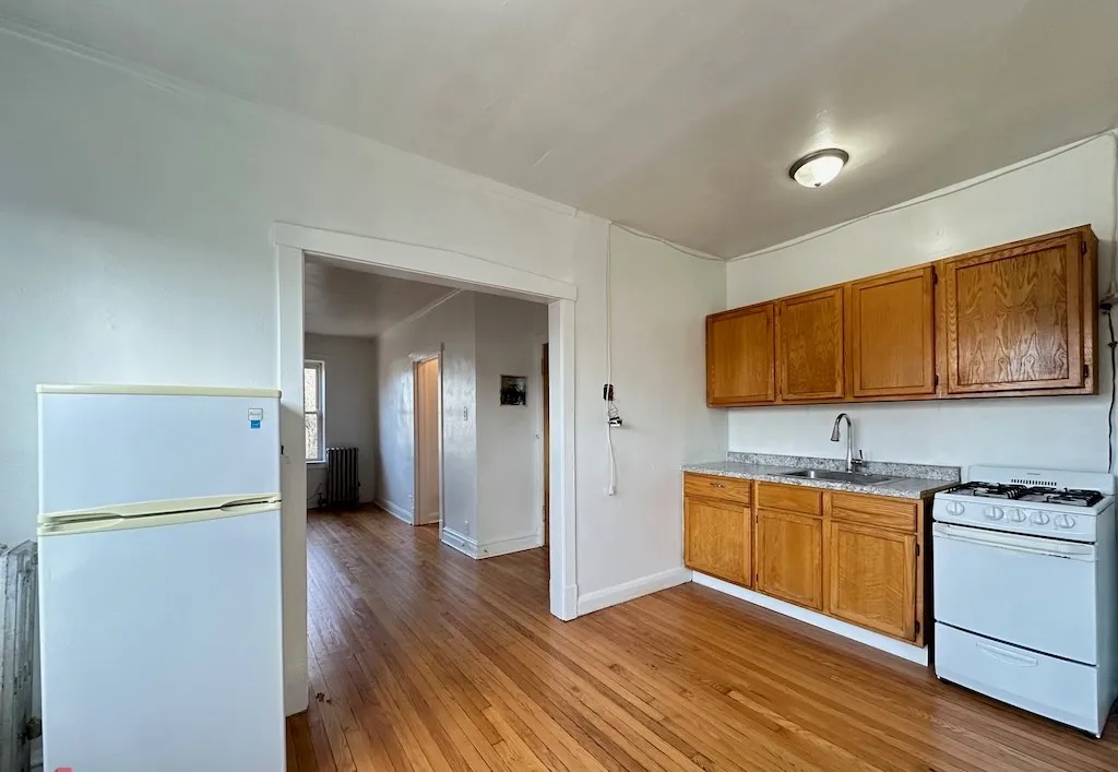 2432 N Linden Pl   60647 60647-unit#208-Chicago-IL