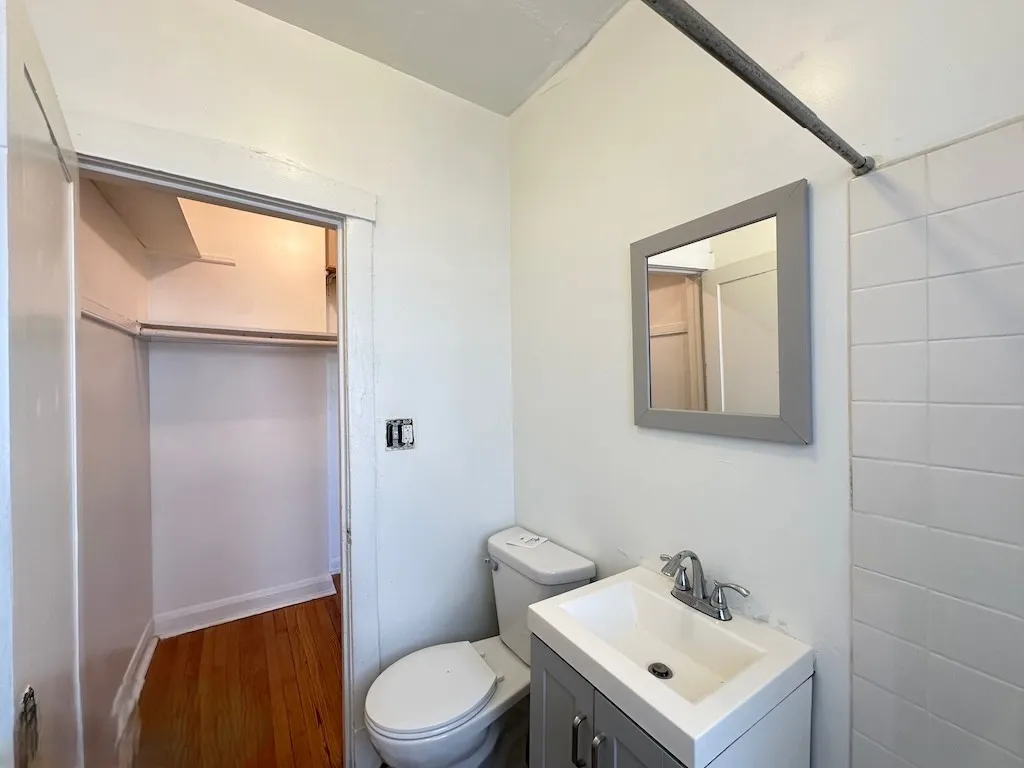 2432 N Linden Pl   60647 60647-unit#208-Chicago-IL