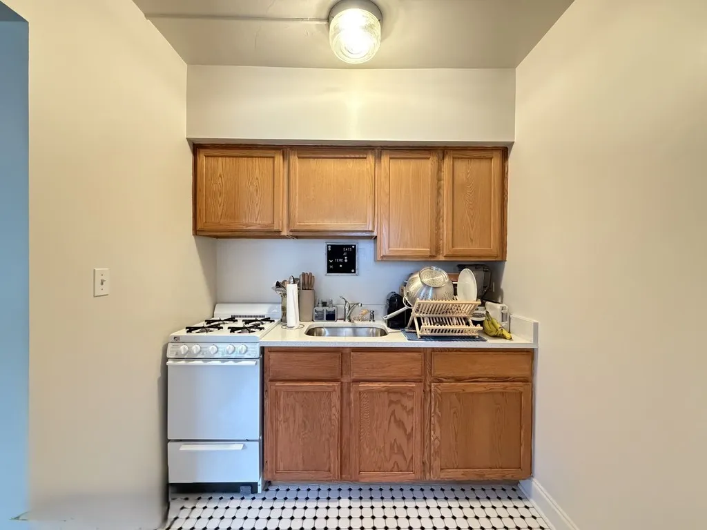 4531 N Ashland Ave 60640 60640-unit#306-Chicago-IL