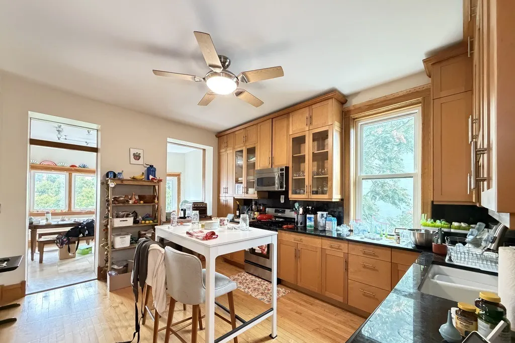 833 N Rockwell St 60622 60622-unit#3A-Chicago-IL