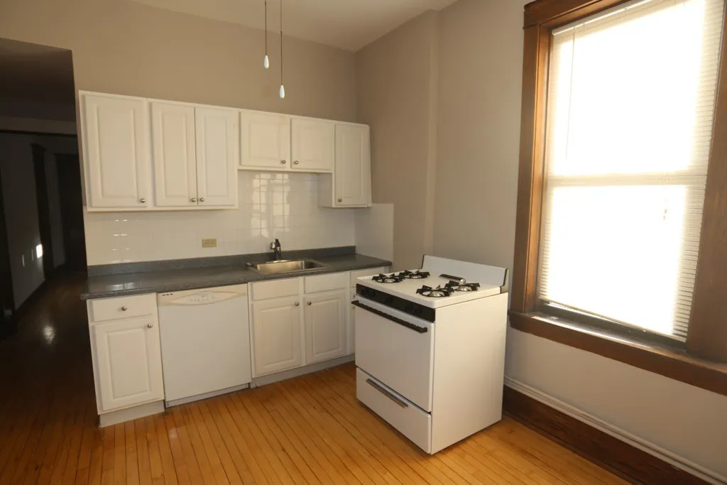 1927 Schiller Ave   60091 60091-Wilmette-IL