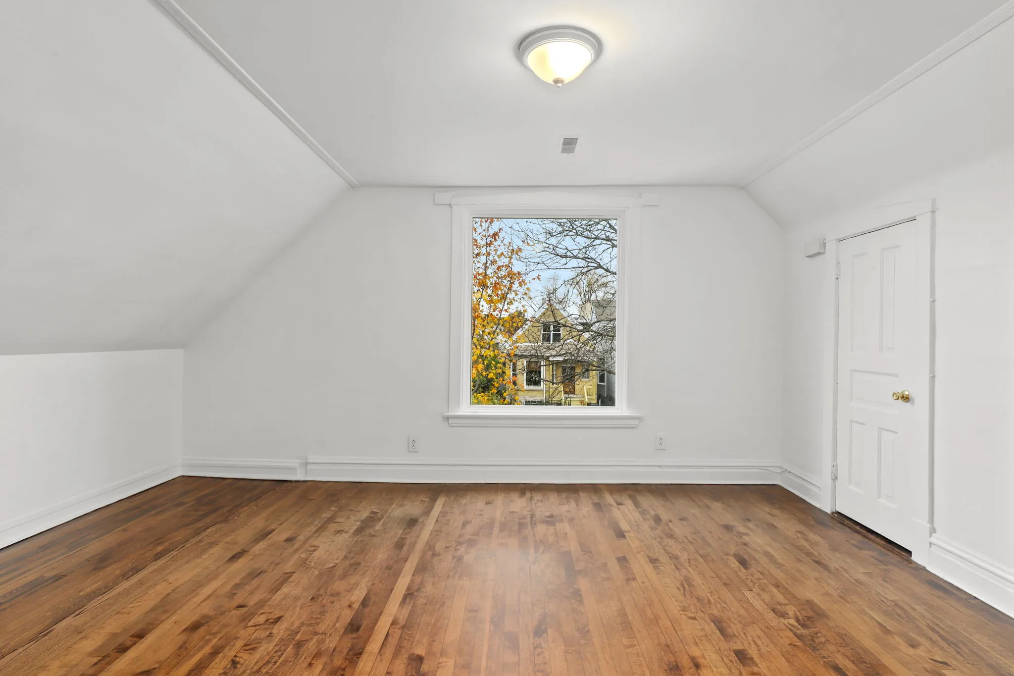 2829 N Sacramento Ave   60618 60618-unit#Floor 2-Chicago-IL