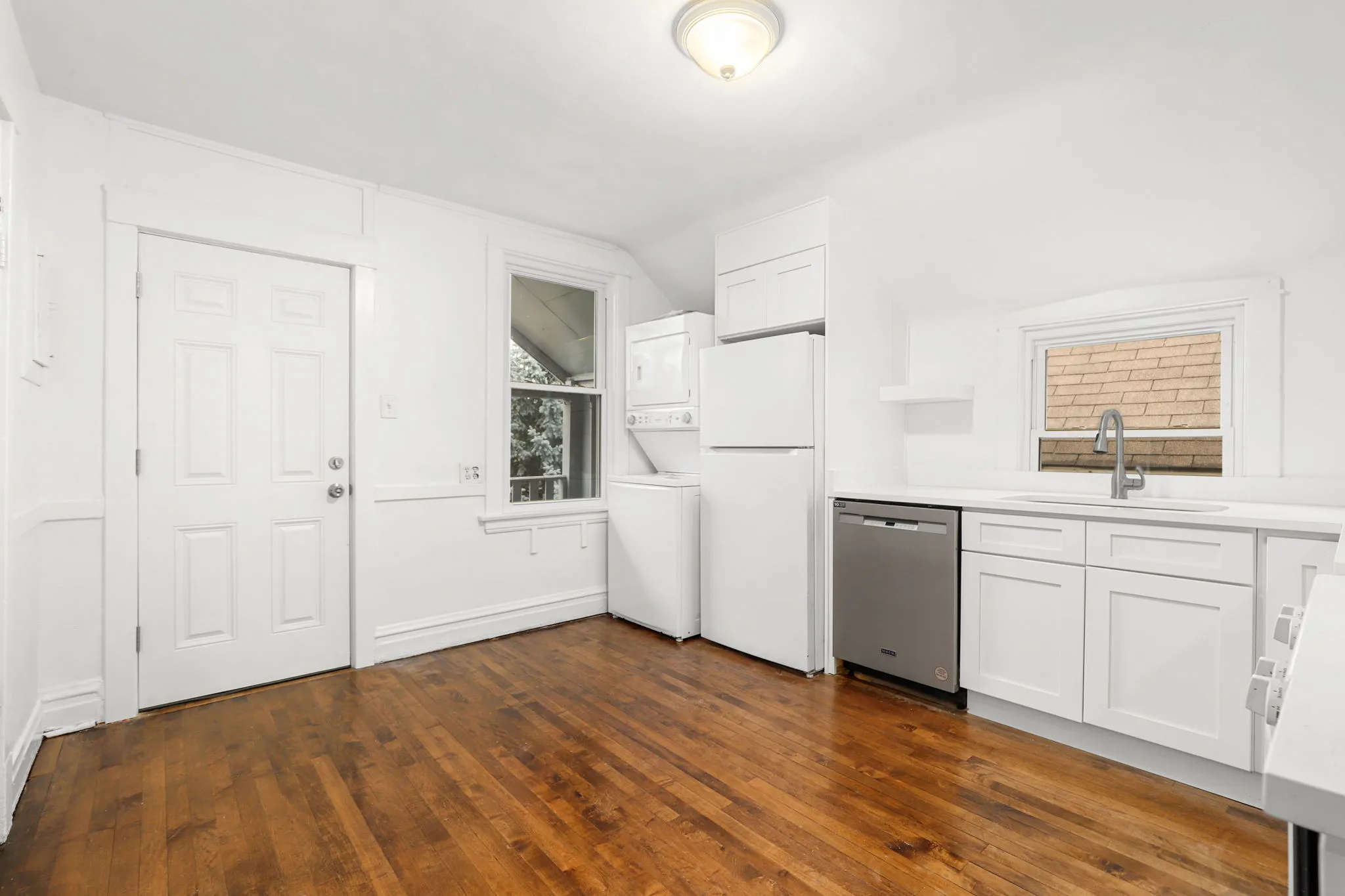 2829 N Sacramento Ave   60618 60618-unit#Floor 2-Chicago-IL