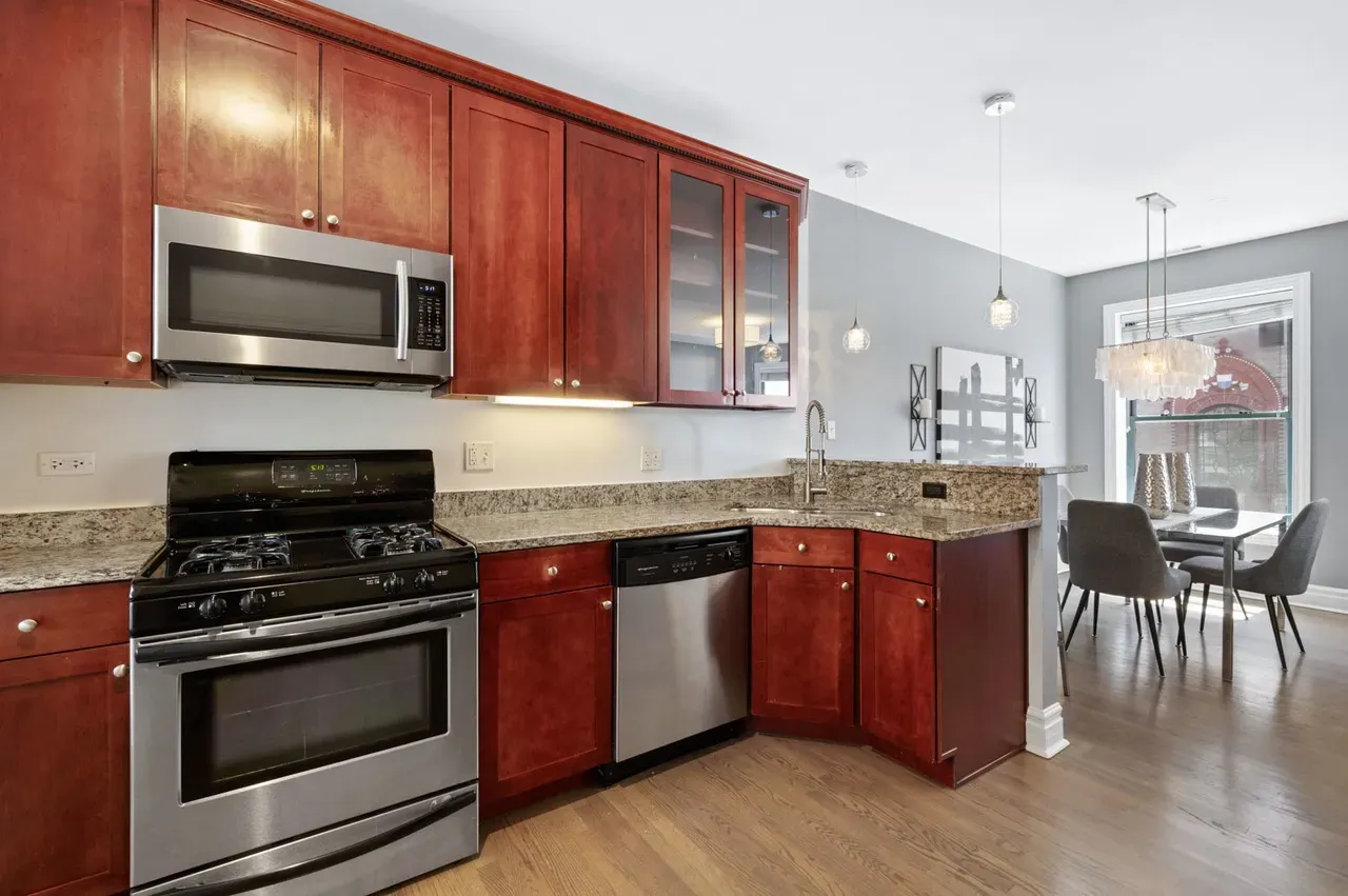 1044 W Lawrence Ave 60640 60640-Kenmore Court Condominiums -unit#1-Chicago-IL