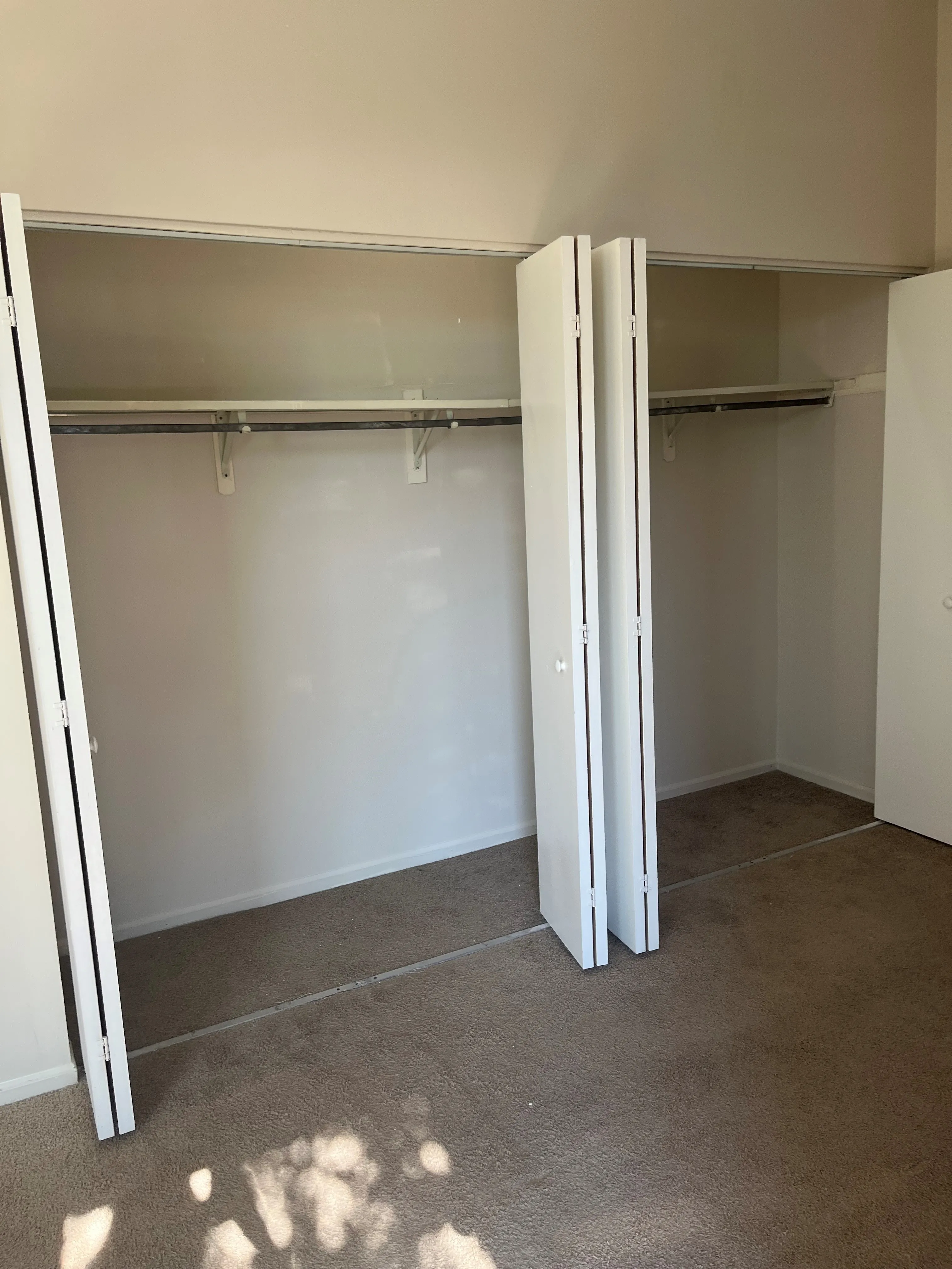 841 W Belmont Ave   60657 60657-Belmont Court-unit#A6-Chicago-IL