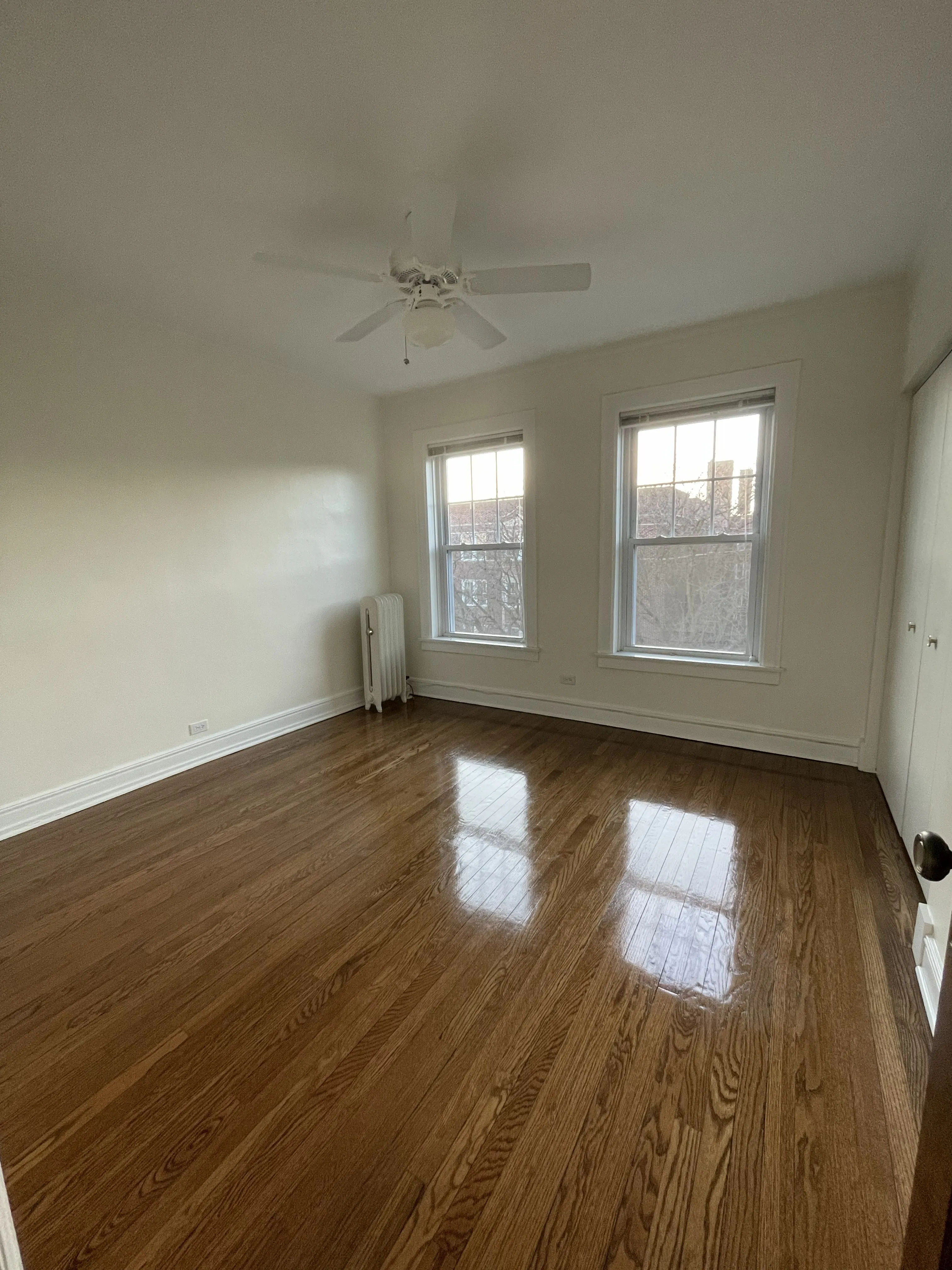 5217 N DAMEN AVE 60625-unit#2W-Chicago-IL