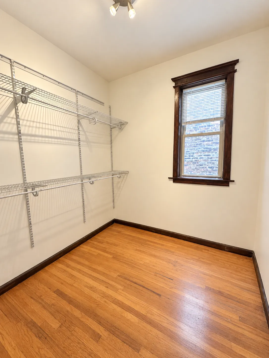 951 N Oakley Blvd   60622 60622-unit#2-Chicago-IL
