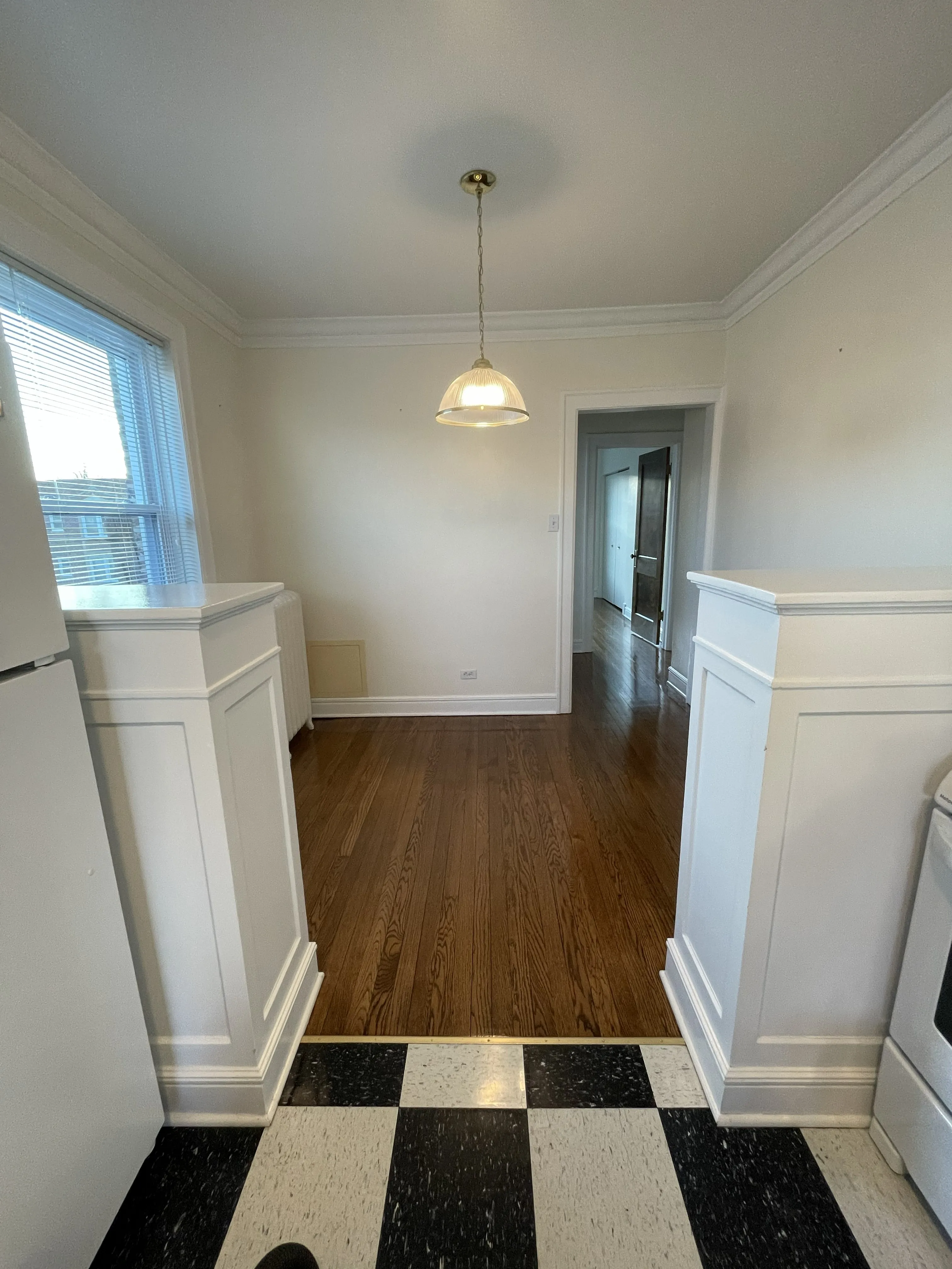 5217 N DAMEN AVE 60625-unit#2W-Chicago-IL