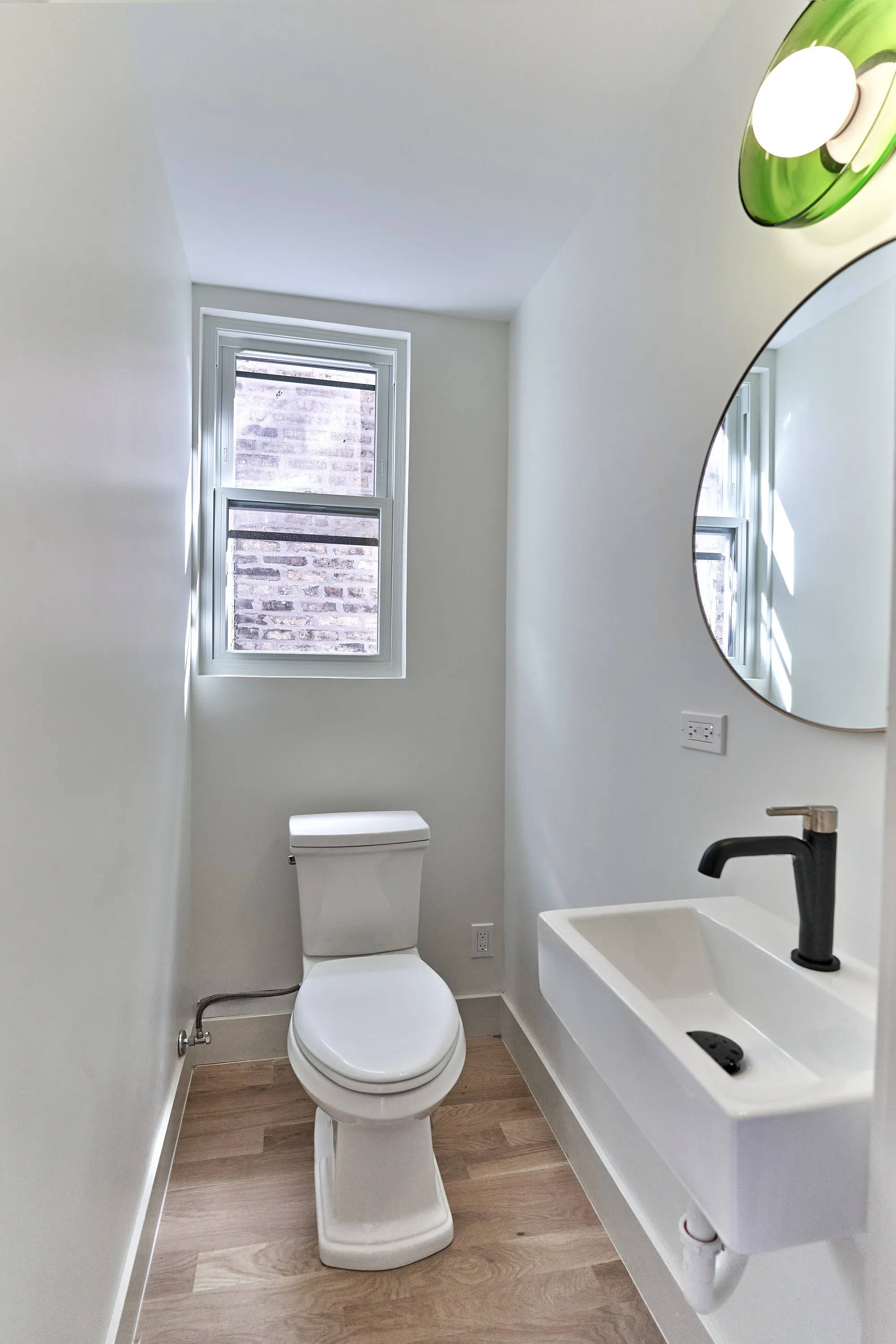 2734 W Nelson St   60618 60618-Chicago-IL