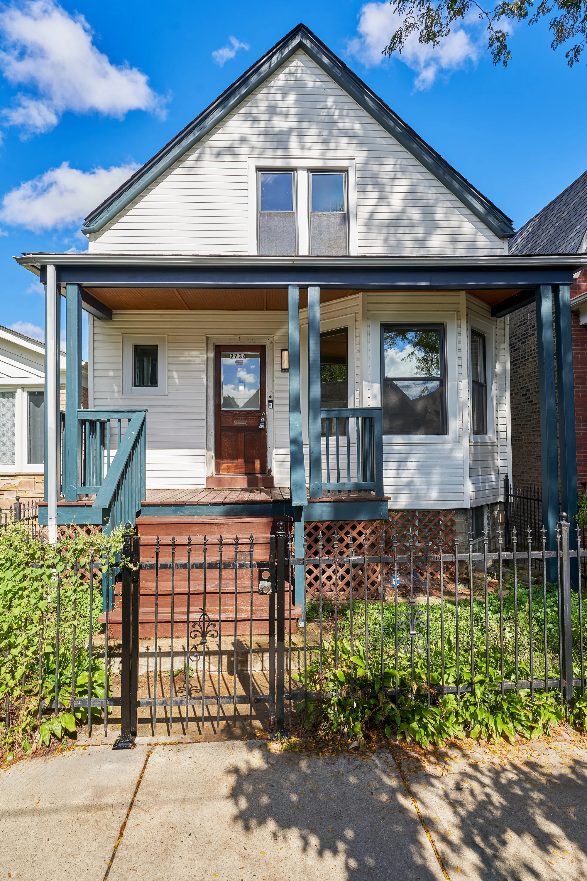 2734 W Nelson St   60618 60618-Chicago-IL