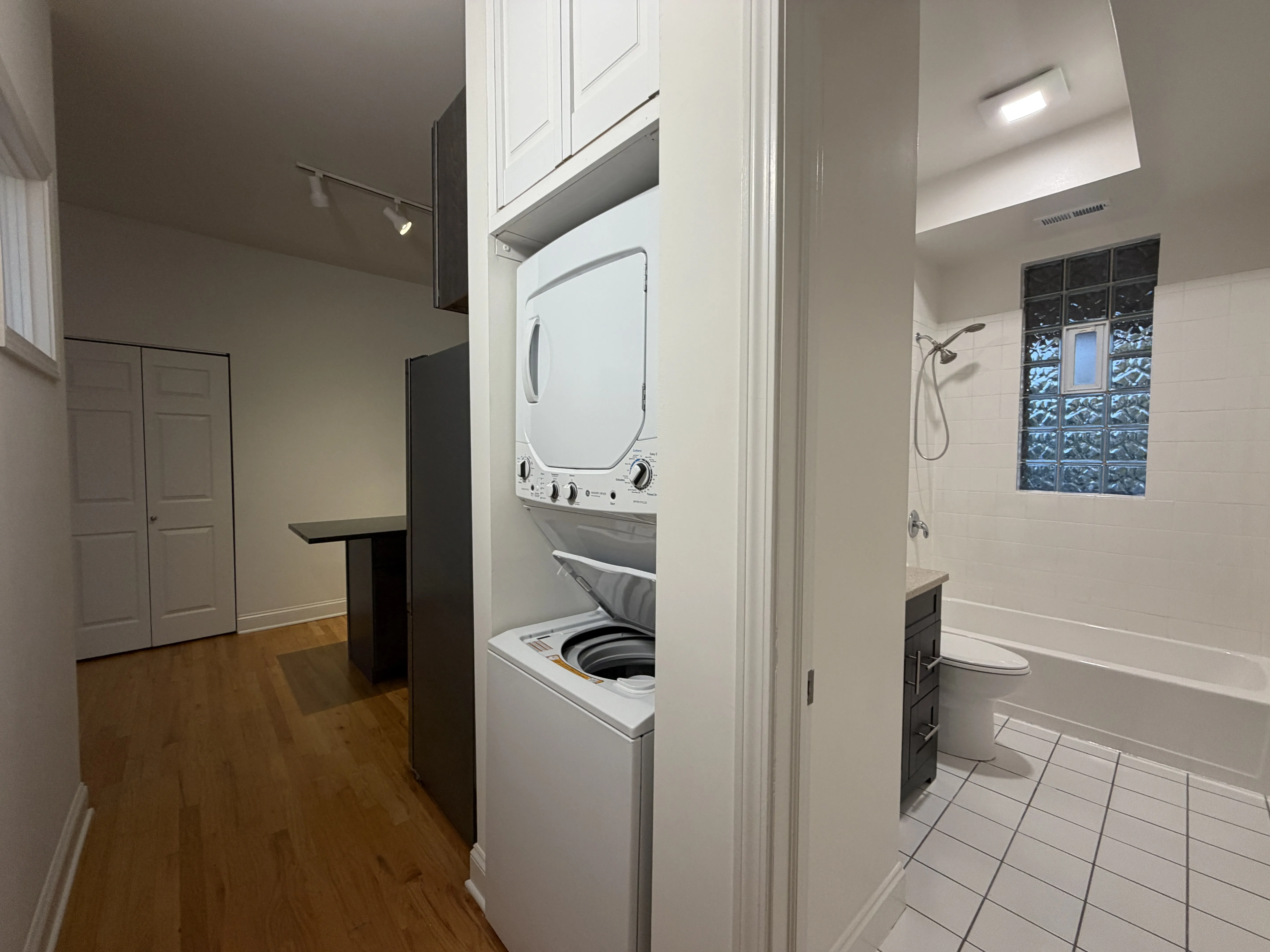 2951 W DIVERSEY AVE 60647-Diversey Sacramento-unit#2-Chicago-IL