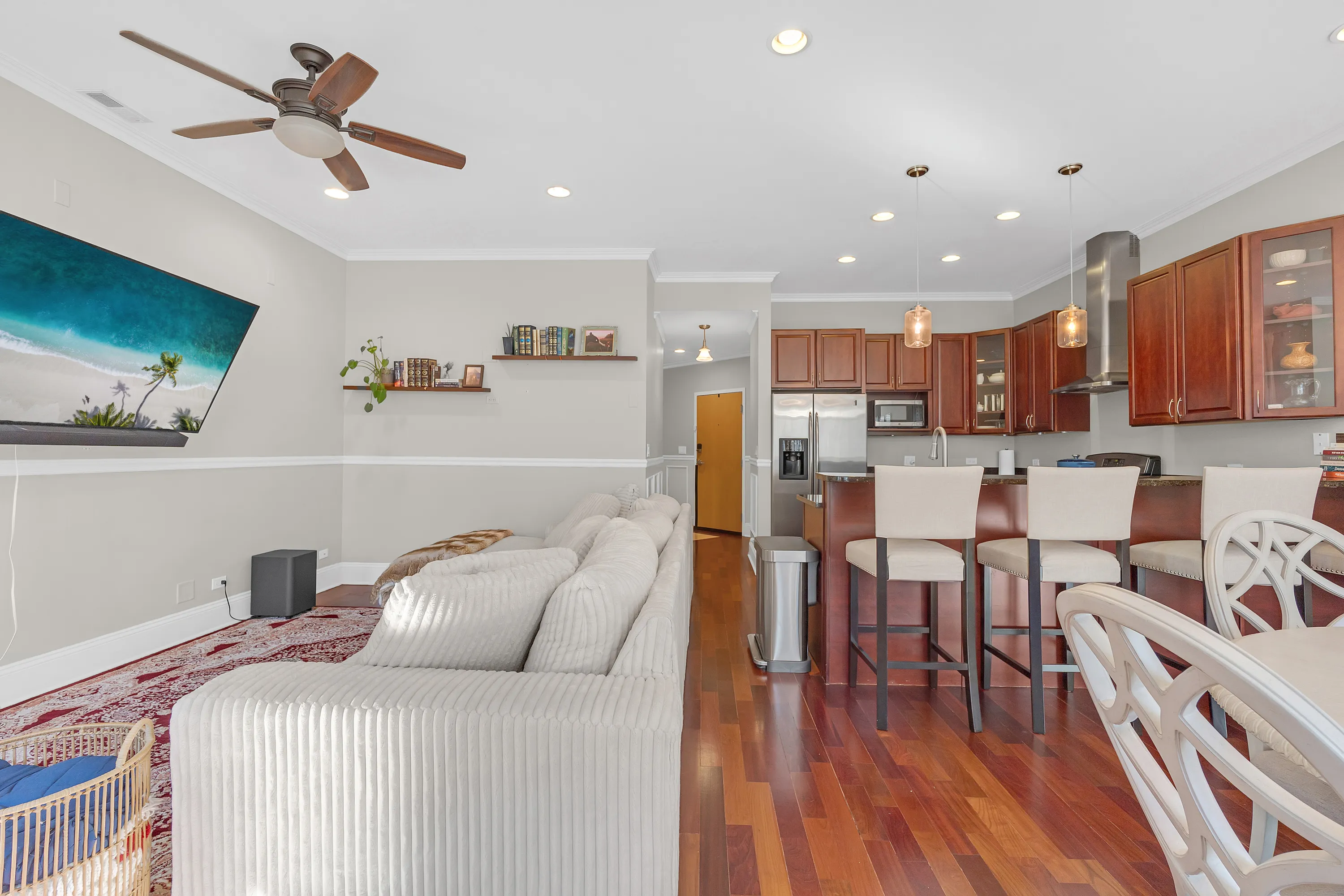 1154 W Diversey Pkwy   60614 60614-unit#2W-Chicago-IL