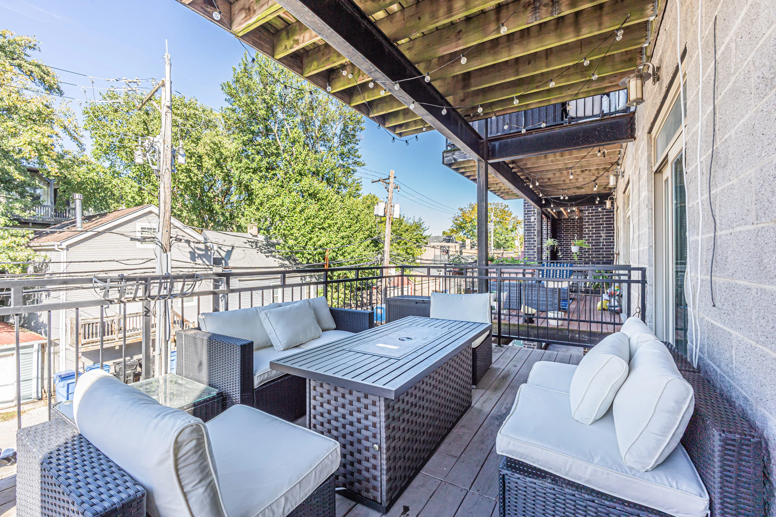 1154 W Diversey Pkwy   60614 60614-unit#2W-Chicago-IL