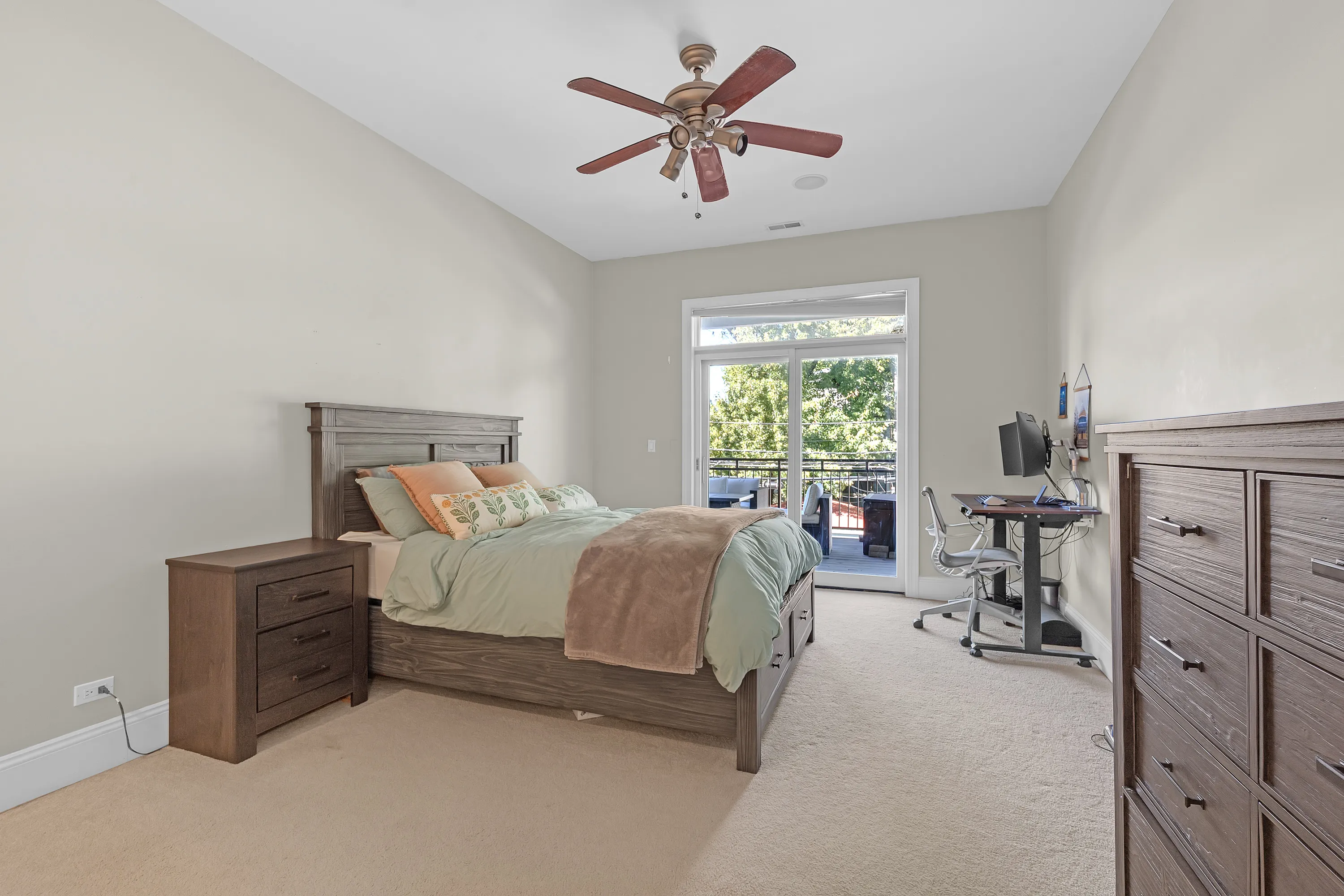 1154 W Diversey Pkwy   60614 60614-unit#2W-Chicago-IL