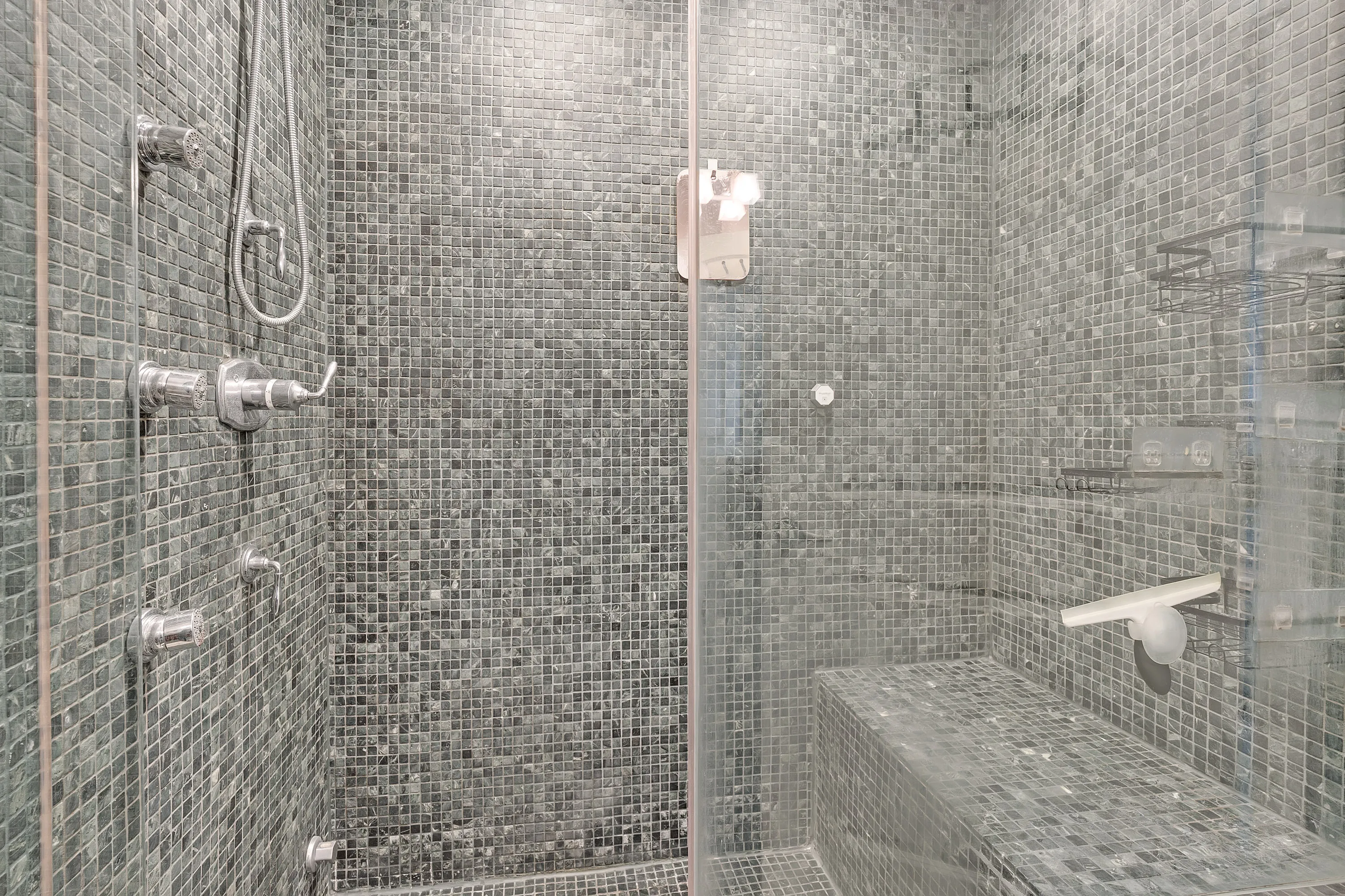 1154 W Diversey Pkwy   60614 60614-unit#2W-Chicago-IL