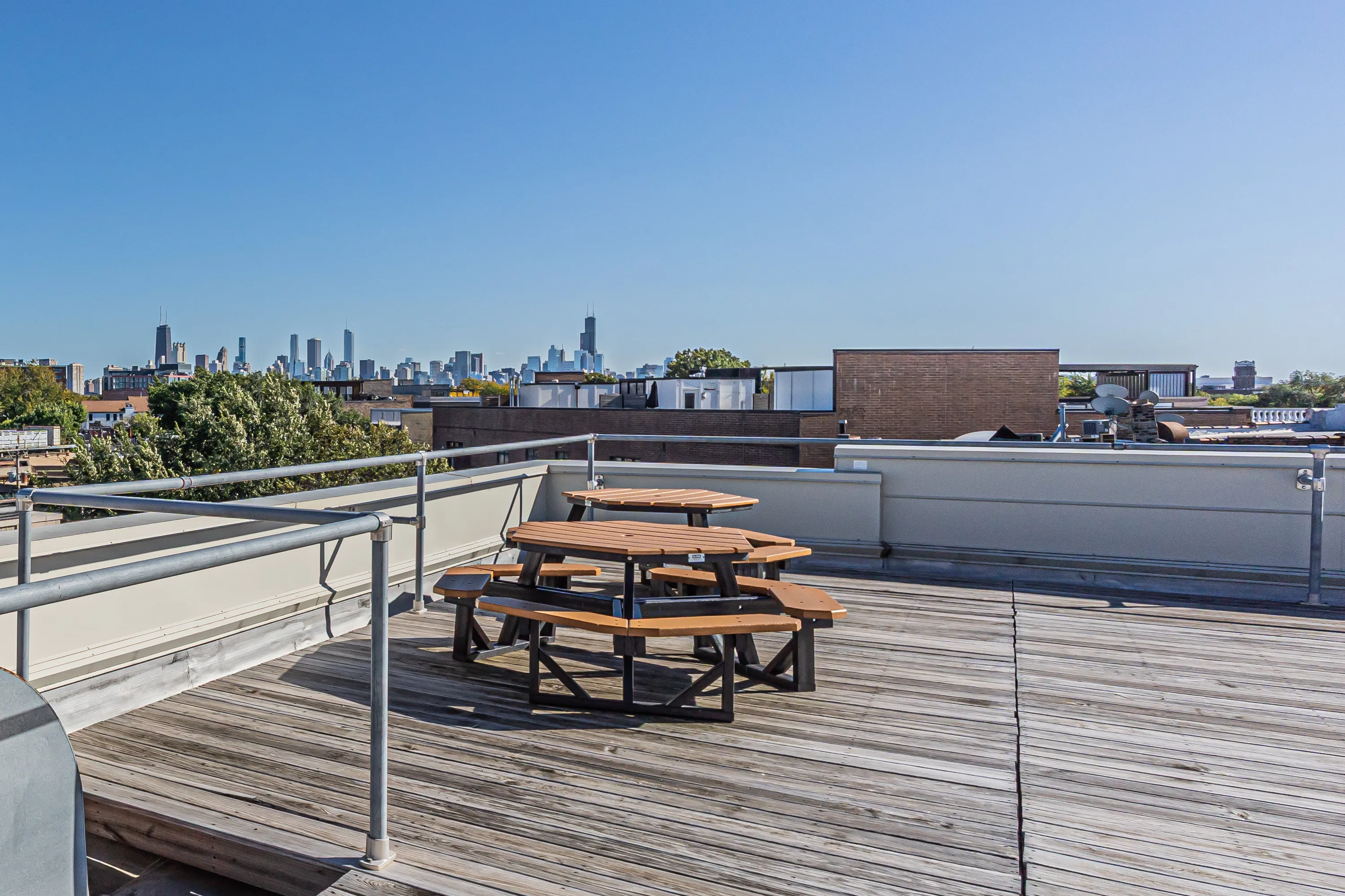 1154 W Diversey Pkwy   60614 60614-unit#2W-Chicago-IL