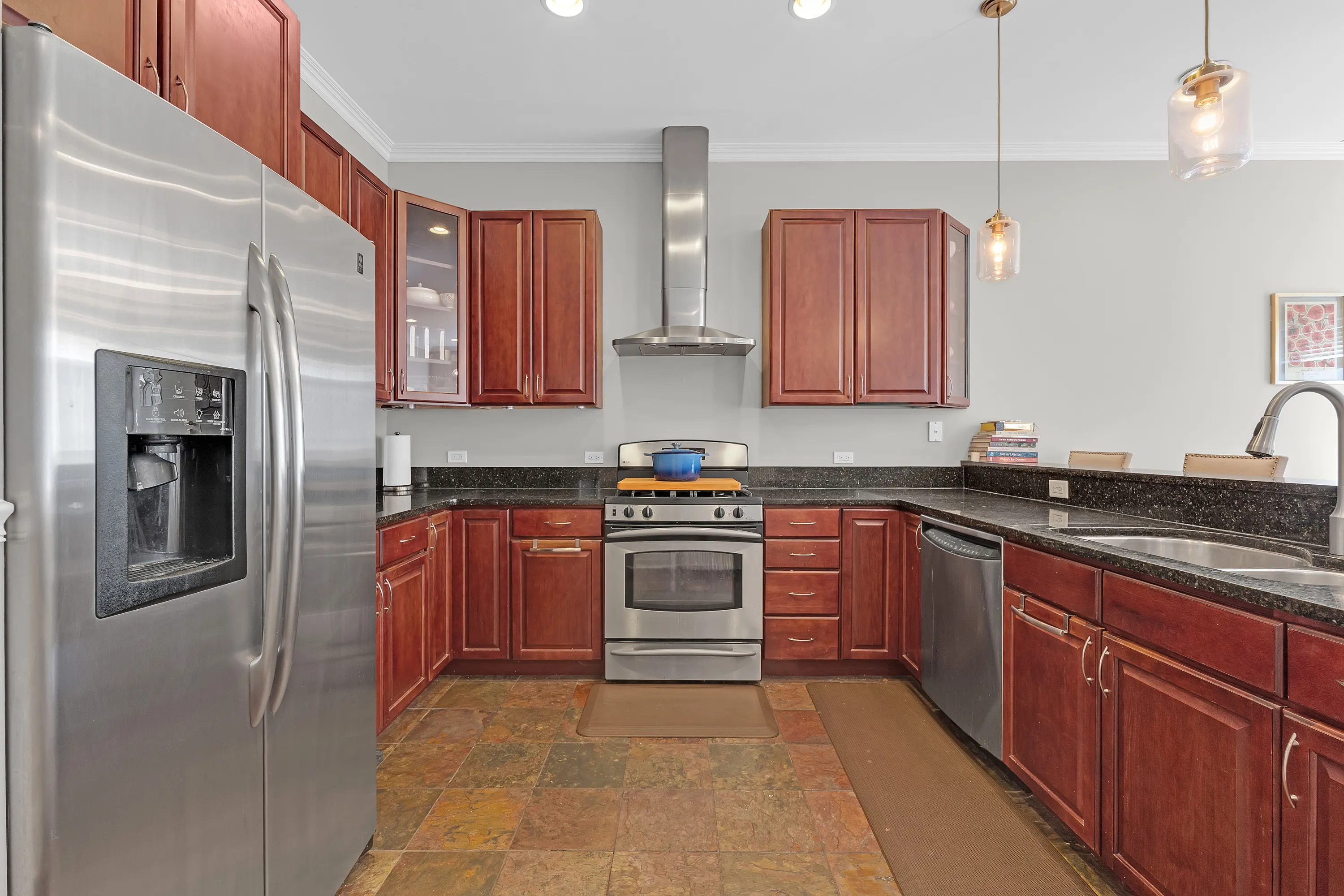 1154 W Diversey Pkwy   60614 60614-unit#2W-Chicago-IL