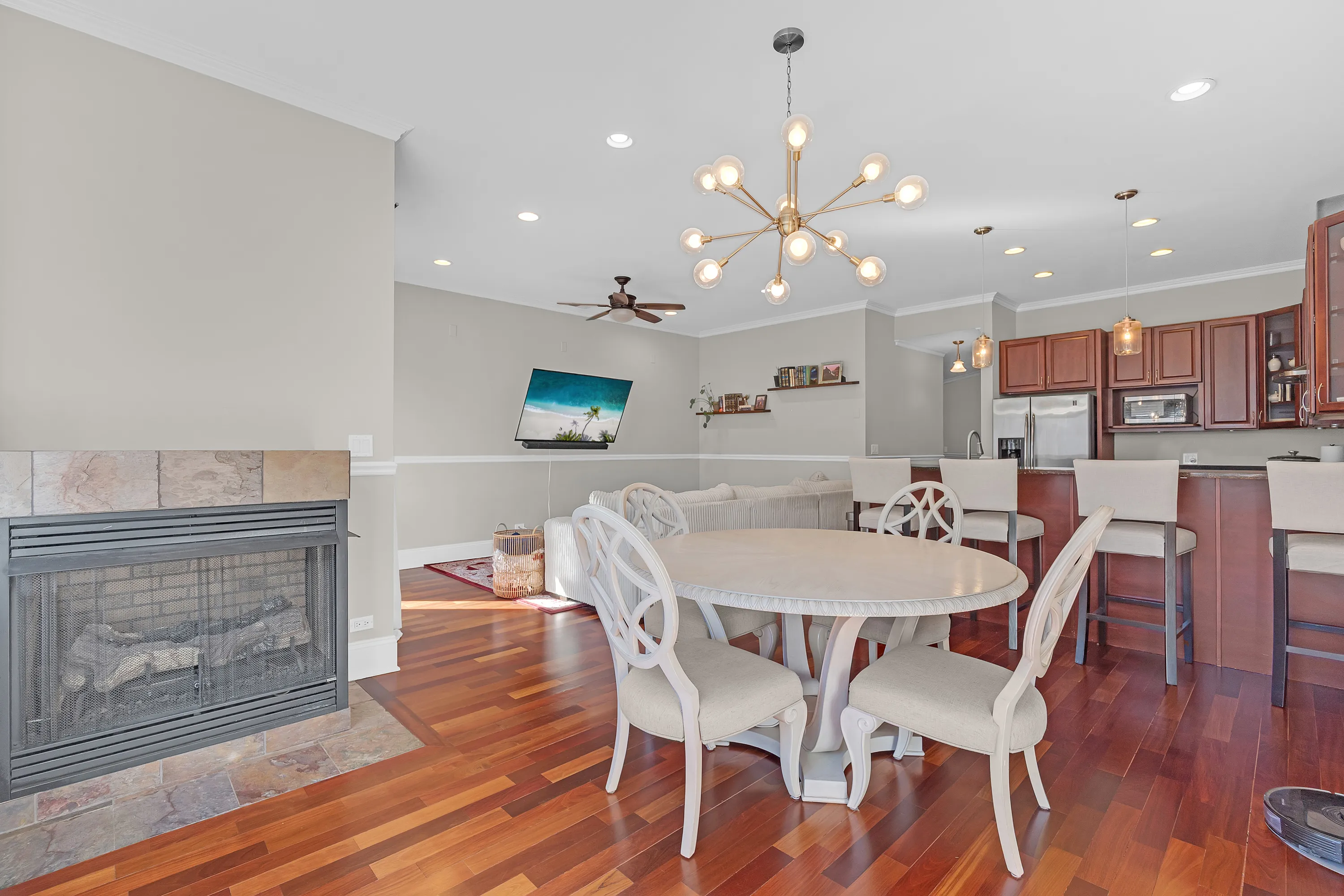 1154 W Diversey Pkwy   60614 60614-unit#2W-Chicago-IL
