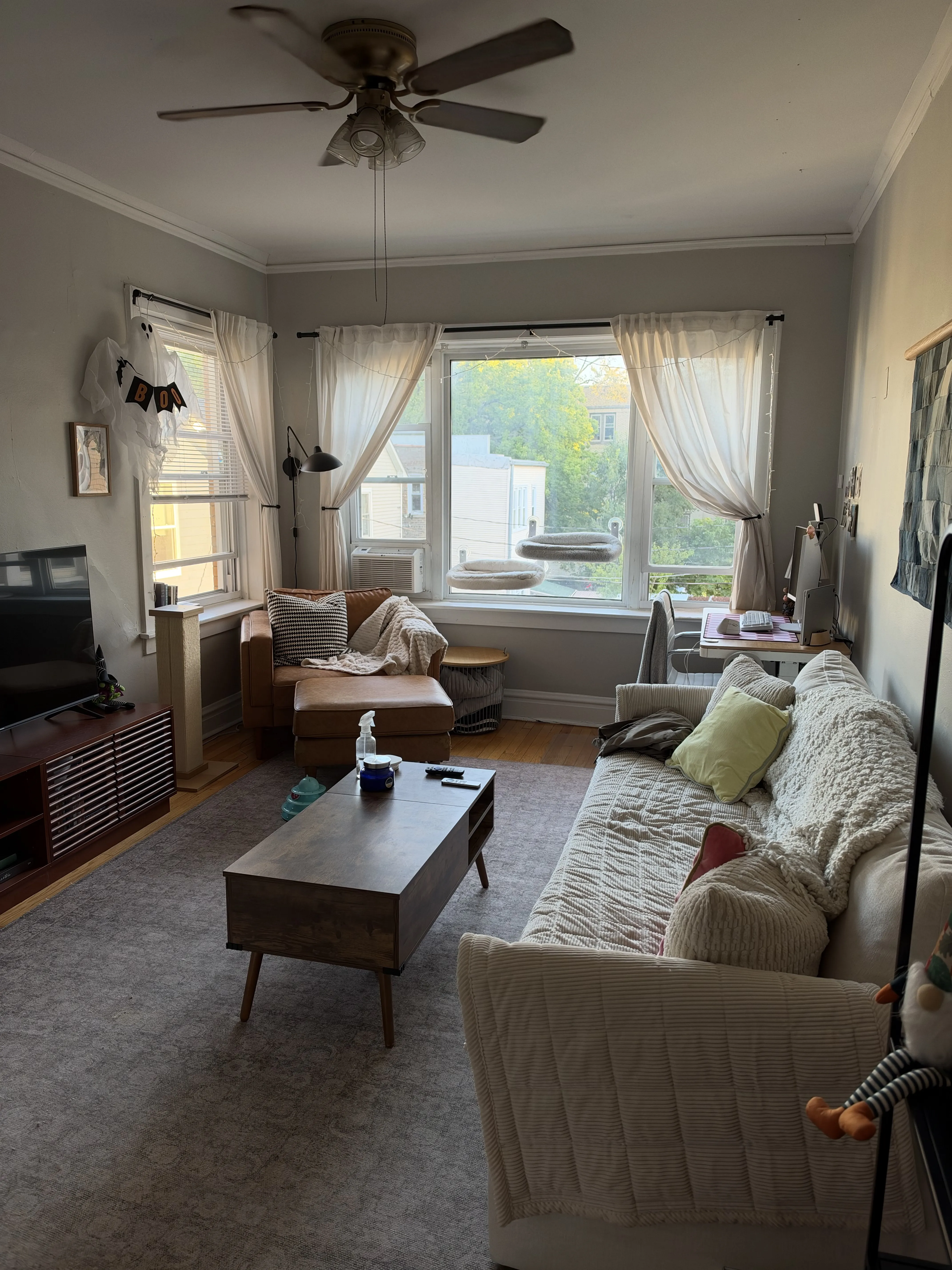 2910 N Albany Ave 60618 60618-unit#2E-Chicago-IL