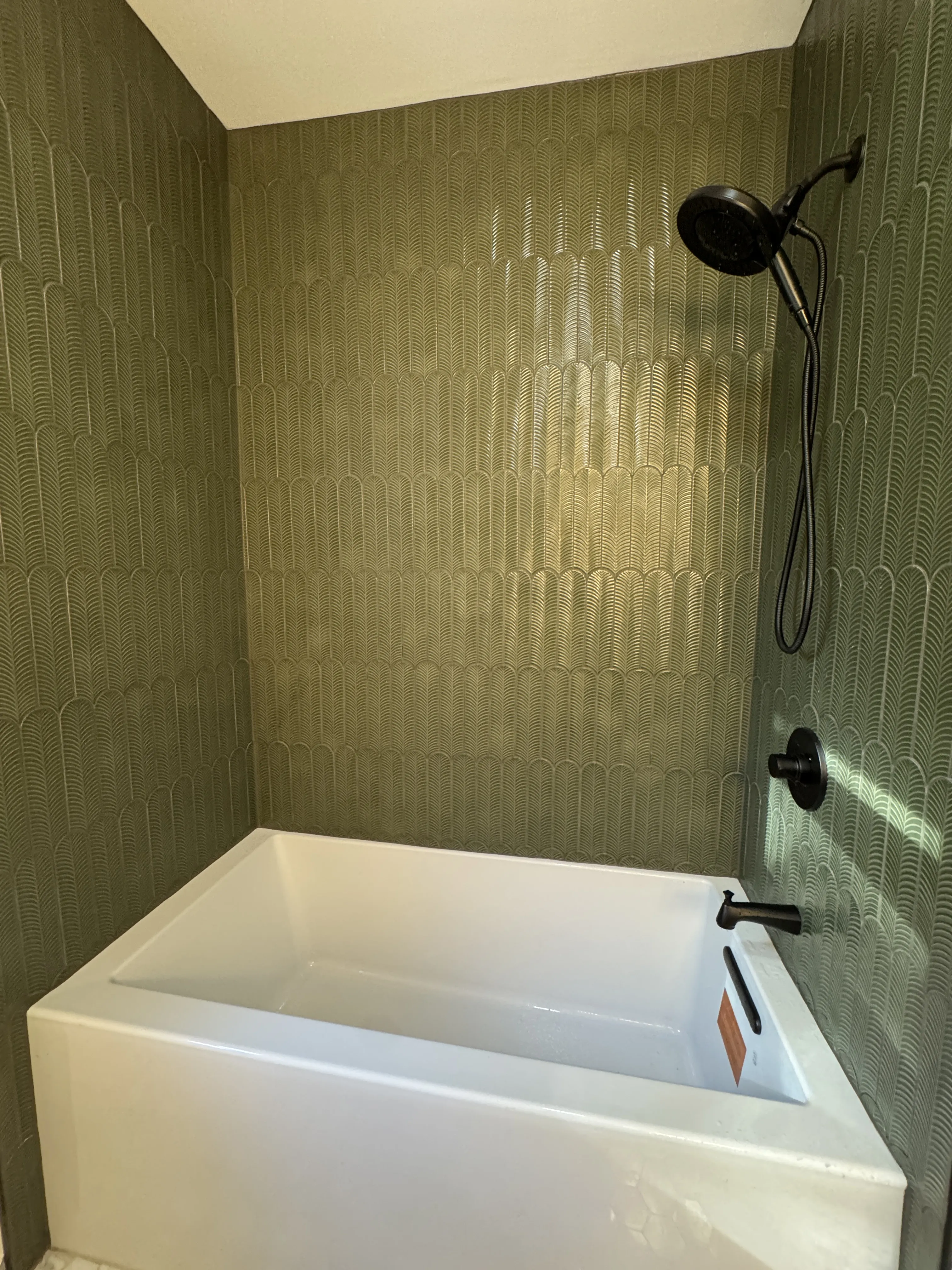 1050 W Dakin St   60613 60613-unit#1C-Chicago-IL